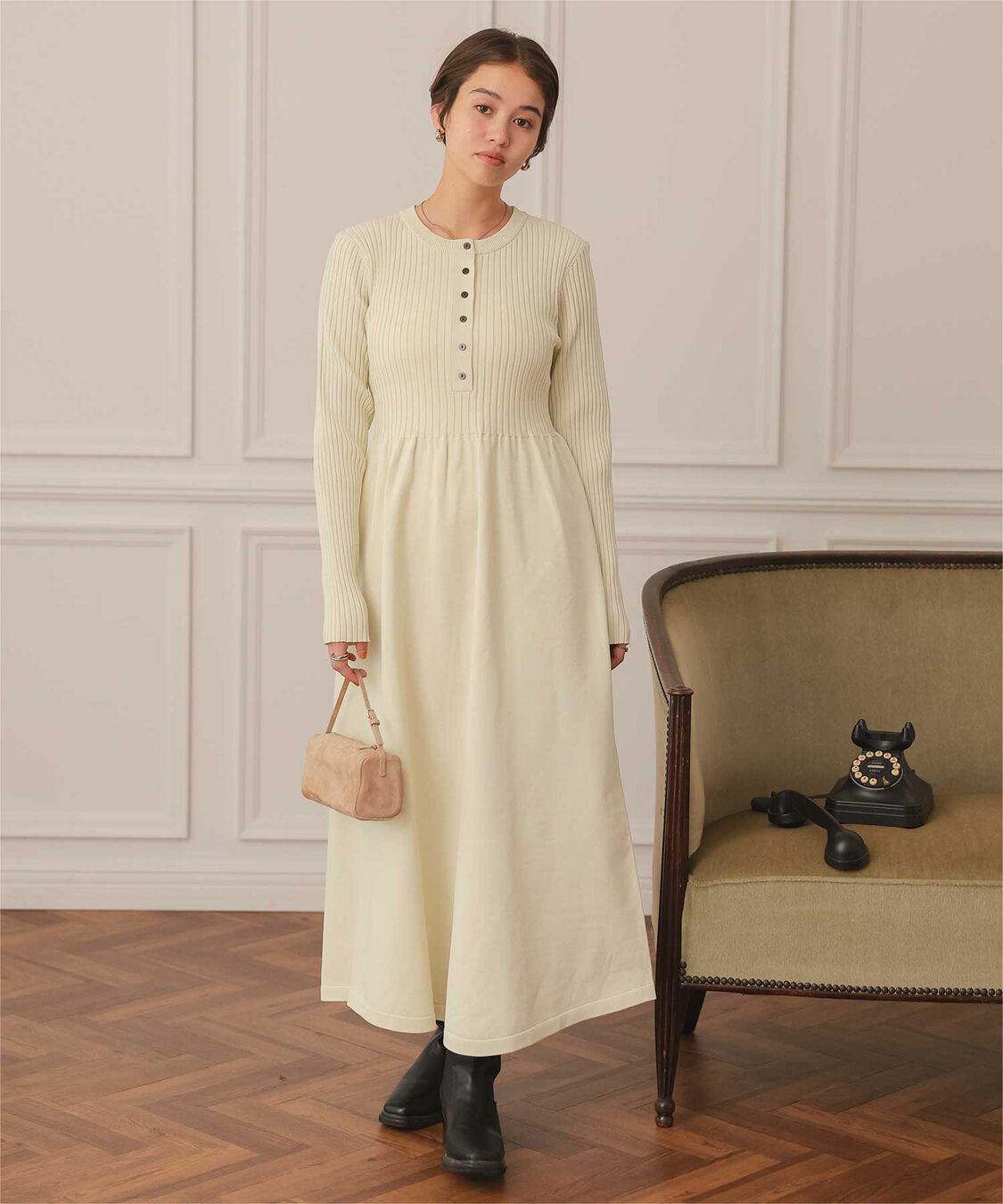 titivate「ヘンリーネックデザインニットワンピース」|ワンピース|ライトベージュ