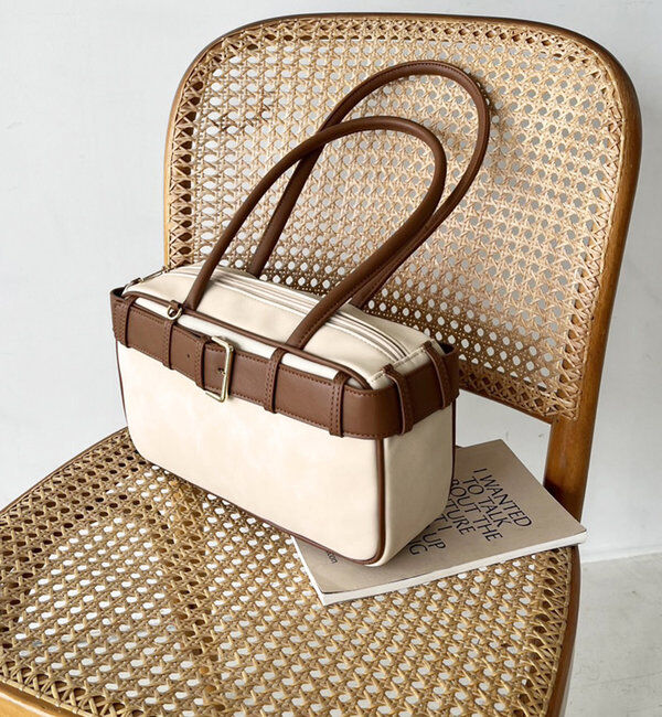  「ベルトつきスクエアバッグ」|ショルダー・メッセンジャー|