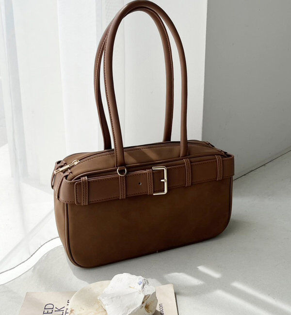  「ベルトつきスクエアバッグ」|ショルダー・メッセンジャー|