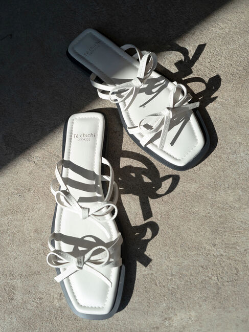 Te chichi TERRASSE「リボンフラットサンダル《2025summer catalog item》」|サンダル|