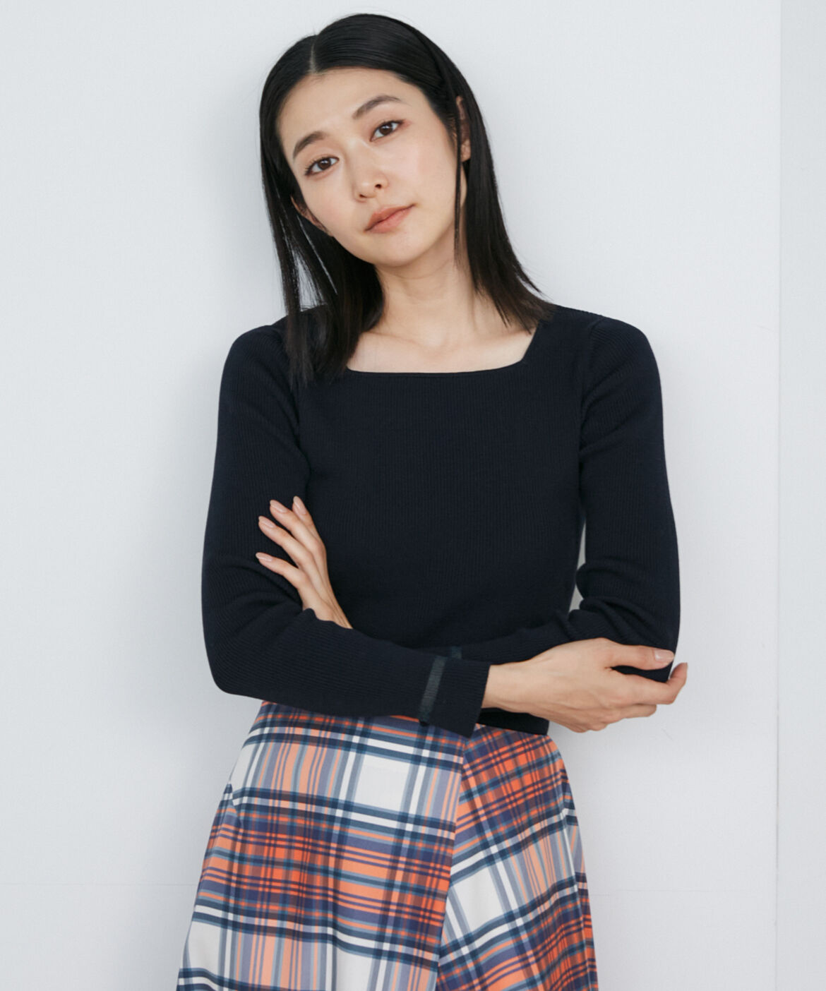 INED「《大きいサイズ》スクエアネックリブニット」|ニット・セーター|ネイビー