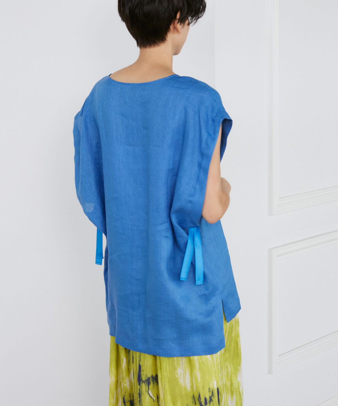 INED「《大きいサイズ》リネンVネック2WAYスリーブブラウス」|シャツ・ブラウス|