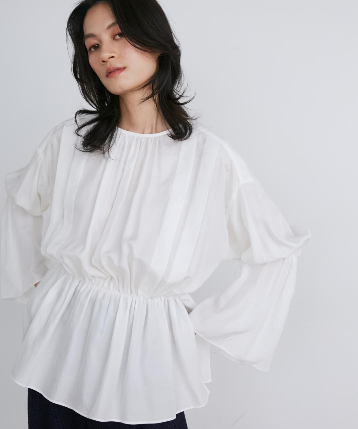 INED「シャーリングギャザーブラウス《la veille by SUPERIOR CLOSET》」|シャツ・ブラウス|