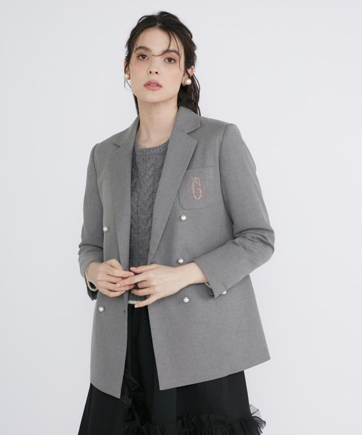 Maglie le cassetto「ロゴ刺繍パールボタンジャケット」|テーラードジャケット|