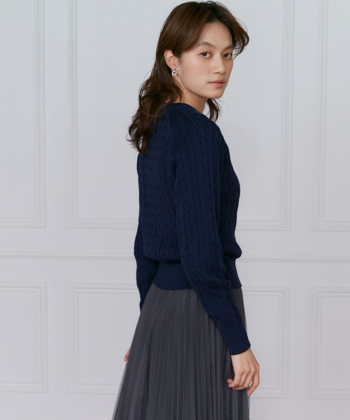 INED「《大きいサイズ》ケーブルニット」|ニット・セーター|