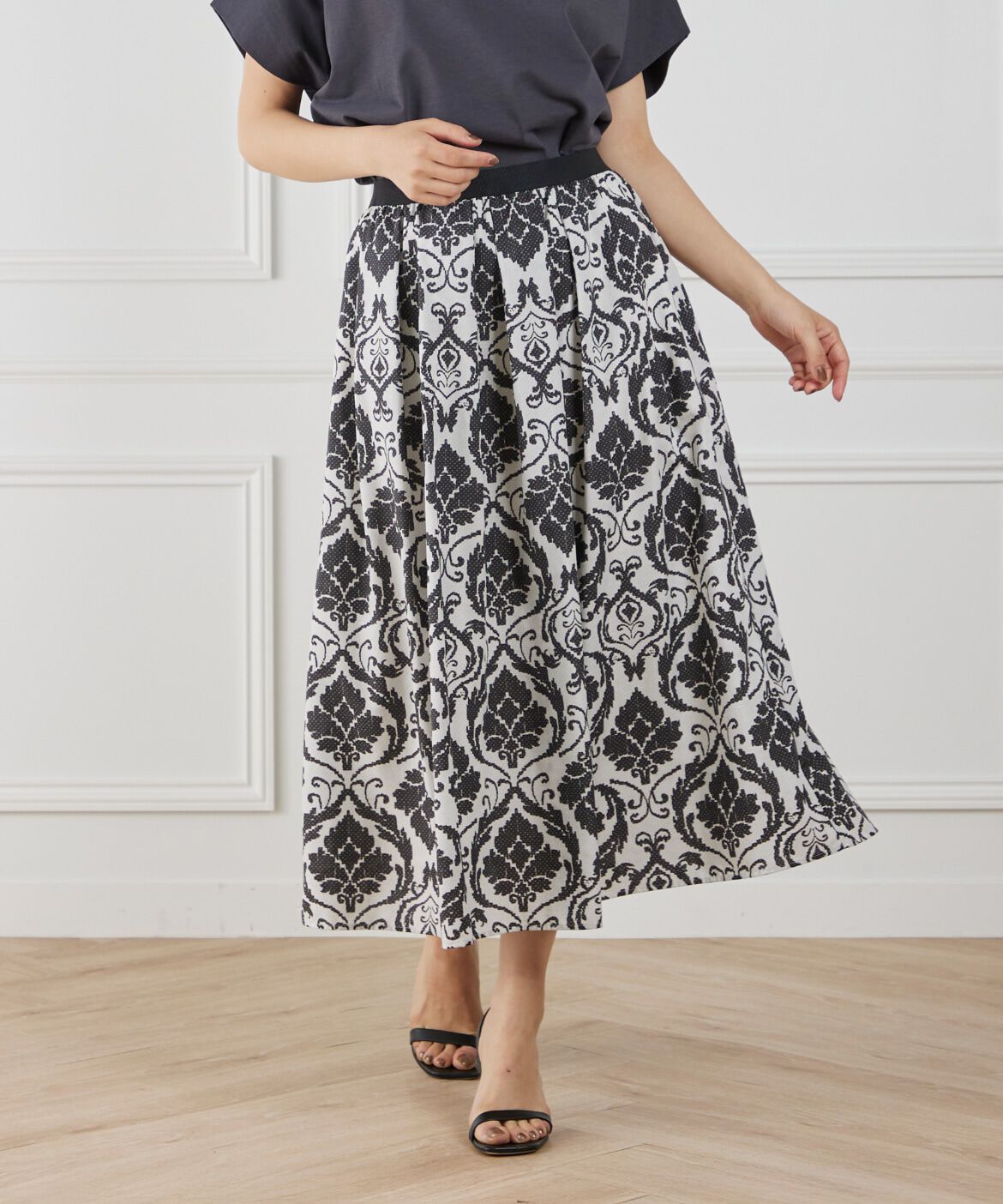 7-IDconcept.「《大きいサイズ》プリントギャザースカート」|フレア|