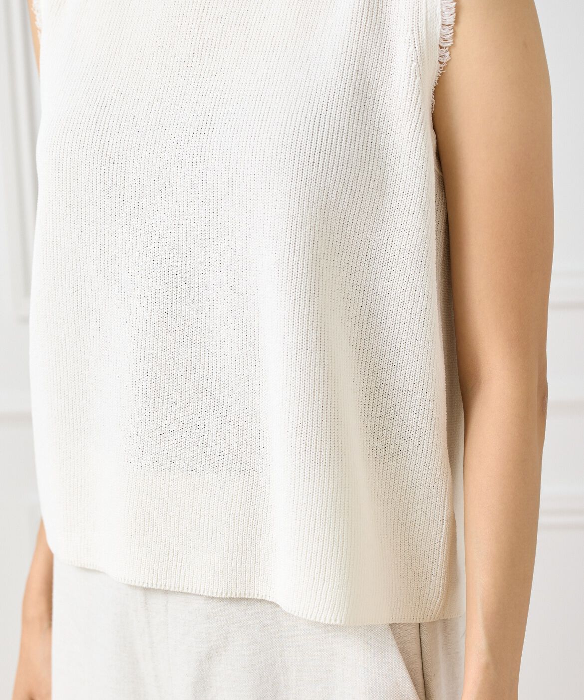 INED「ミニフリンジ付きノースリブニット」|ニット・セーター|