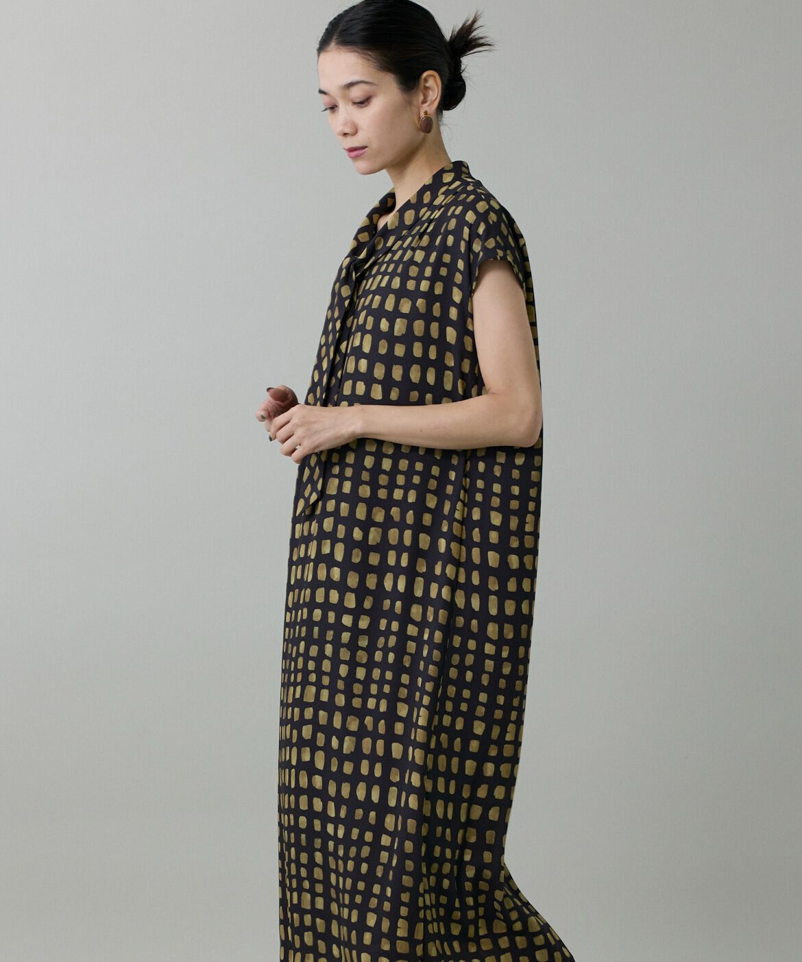 INED「《大きいサイズ》デフォルメチェックボウタイワンピース　」|その他|