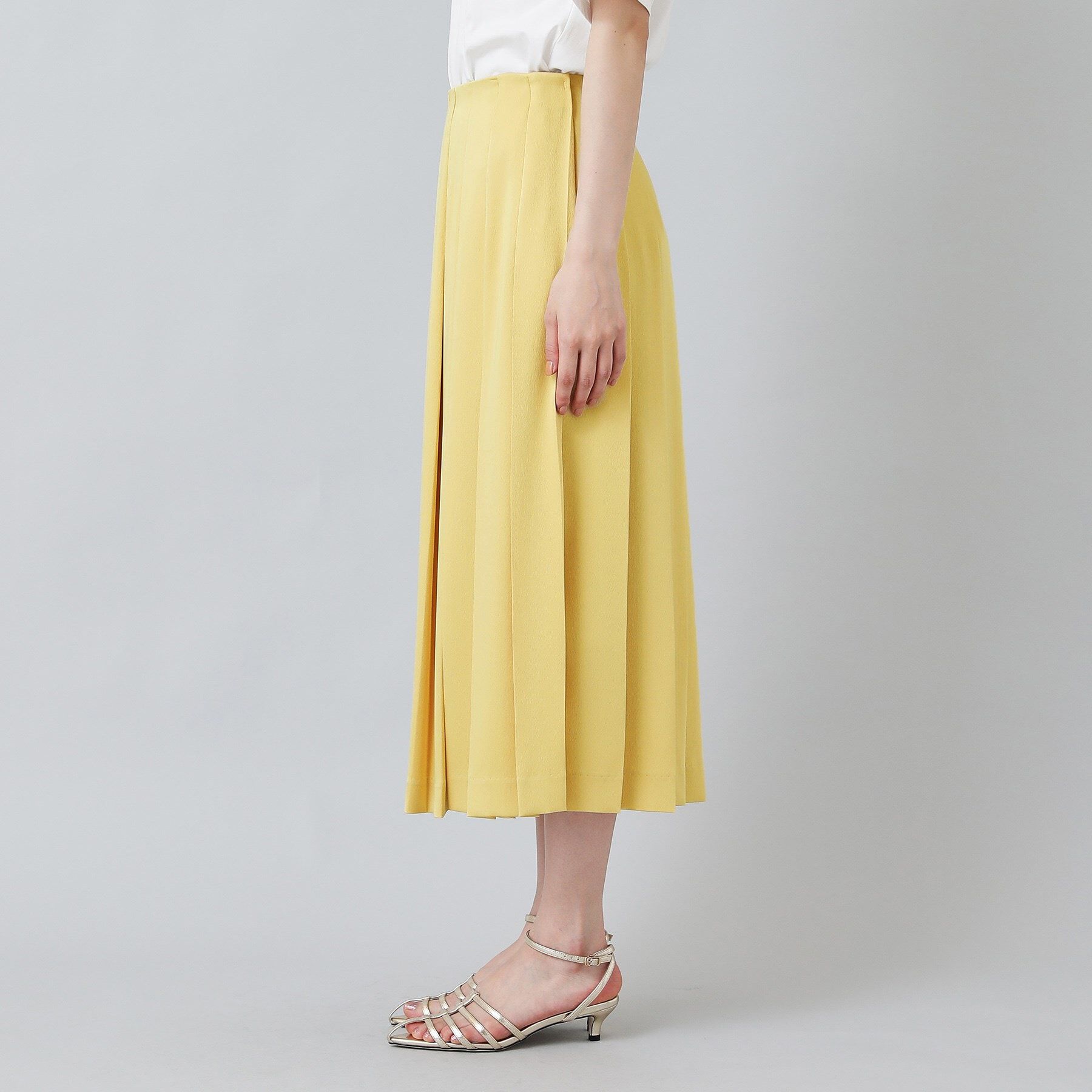 UNTITLED「サテンプリーツスカート」|スカート|