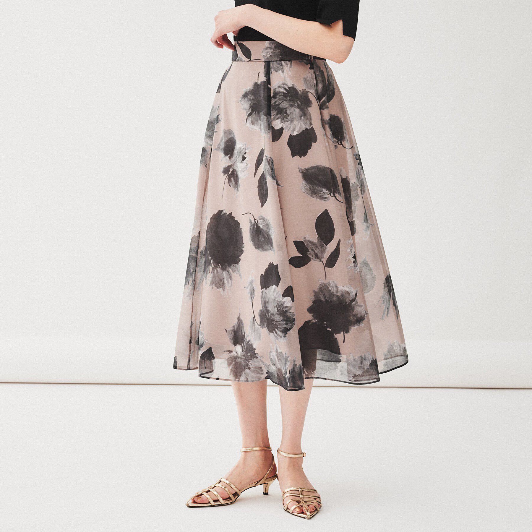 UNTITLED「【華やか/フェミニン】フラワープリントスカート」|スカート|