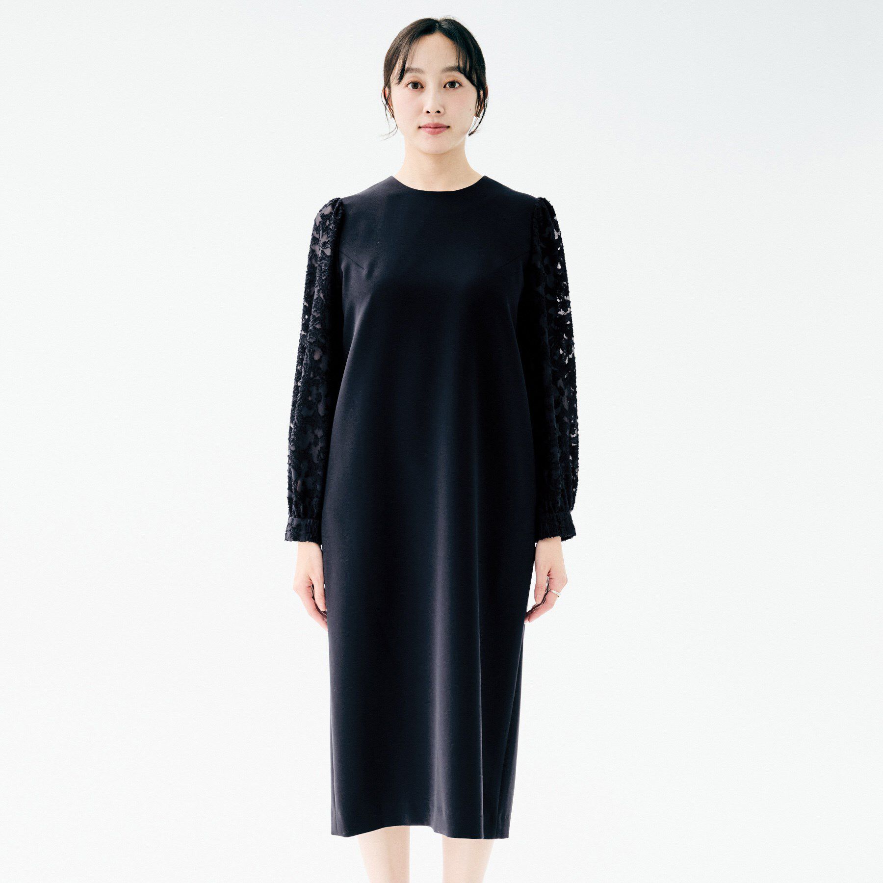 UNTITLED「カットジャカードスリーブ ワンピース」|ワンピース|