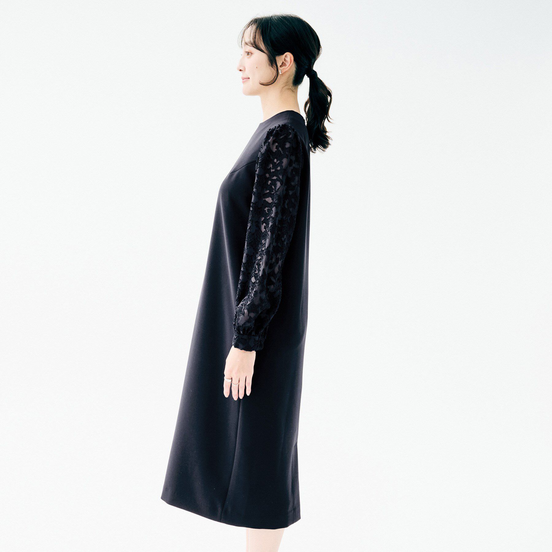 UNTITLED「カットジャカードスリーブ ワンピース」|ワンピース|