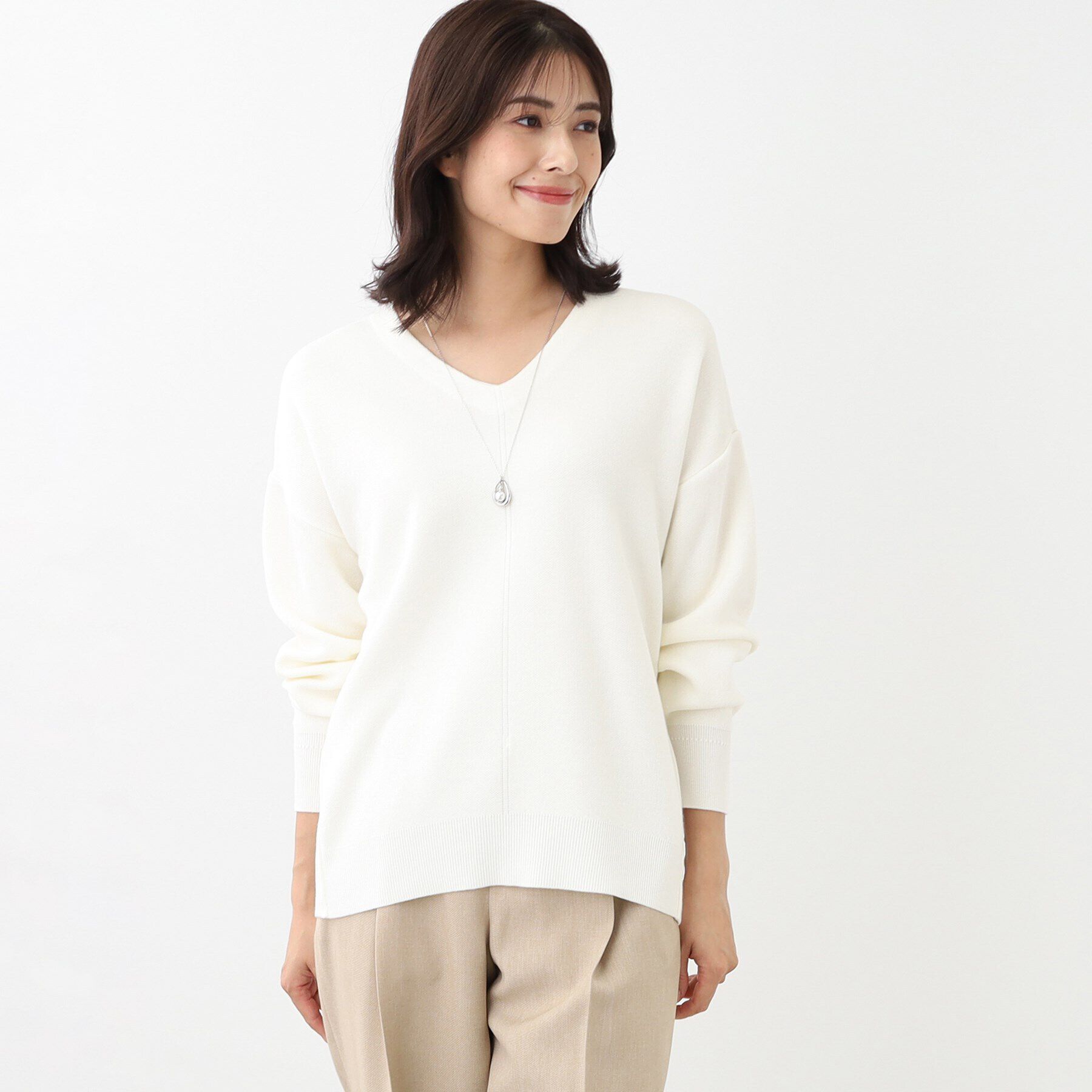 Reflect「【SALE／洗える】V開きオフボディニット」|ニット・セーター|オフホワイト(003