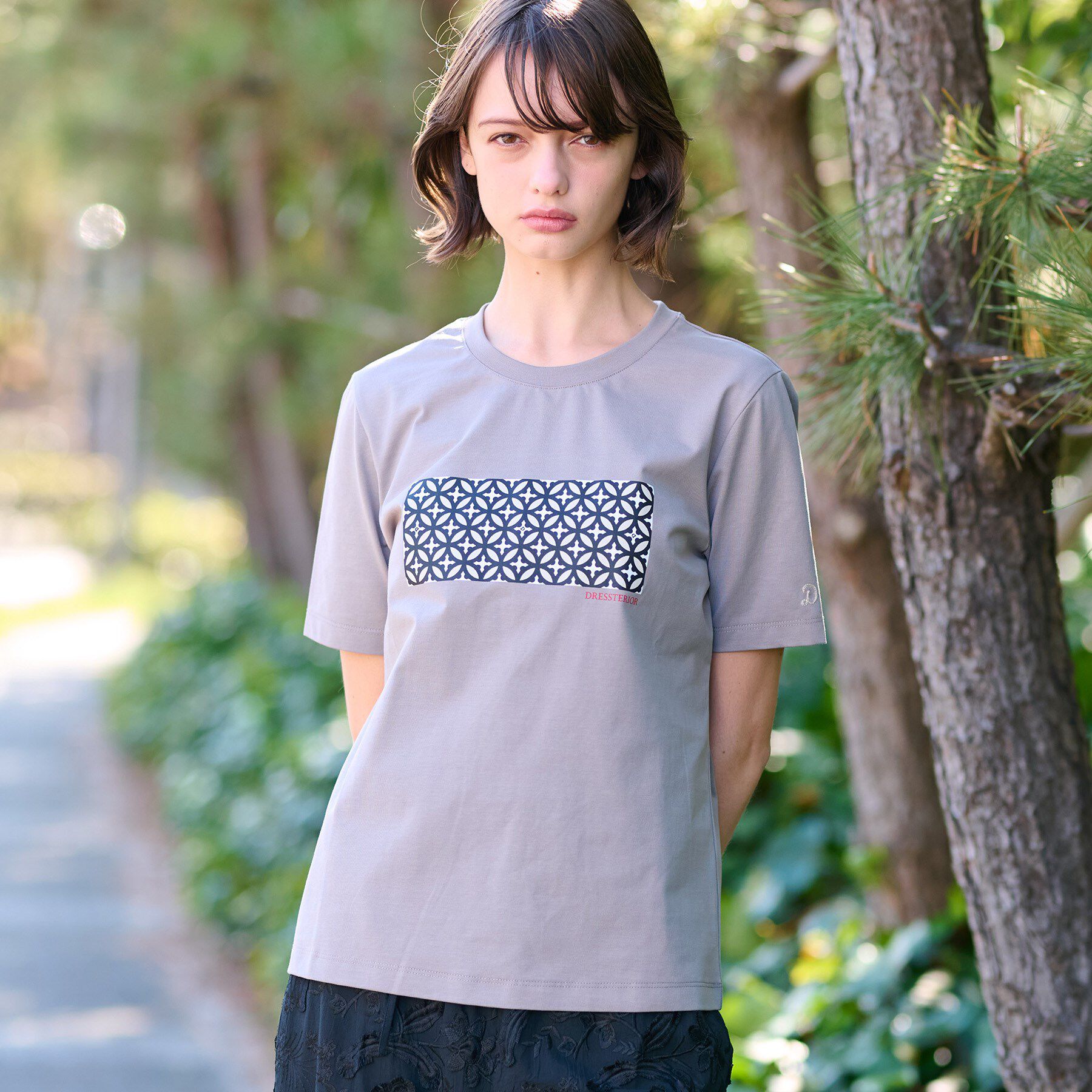 DRESSTERIOR「【接触冷感/UVカット】バックブリーズテックオーバーラップサークルプリントTシャツ」|Tシャツ・カットソー|モカブラウン(042