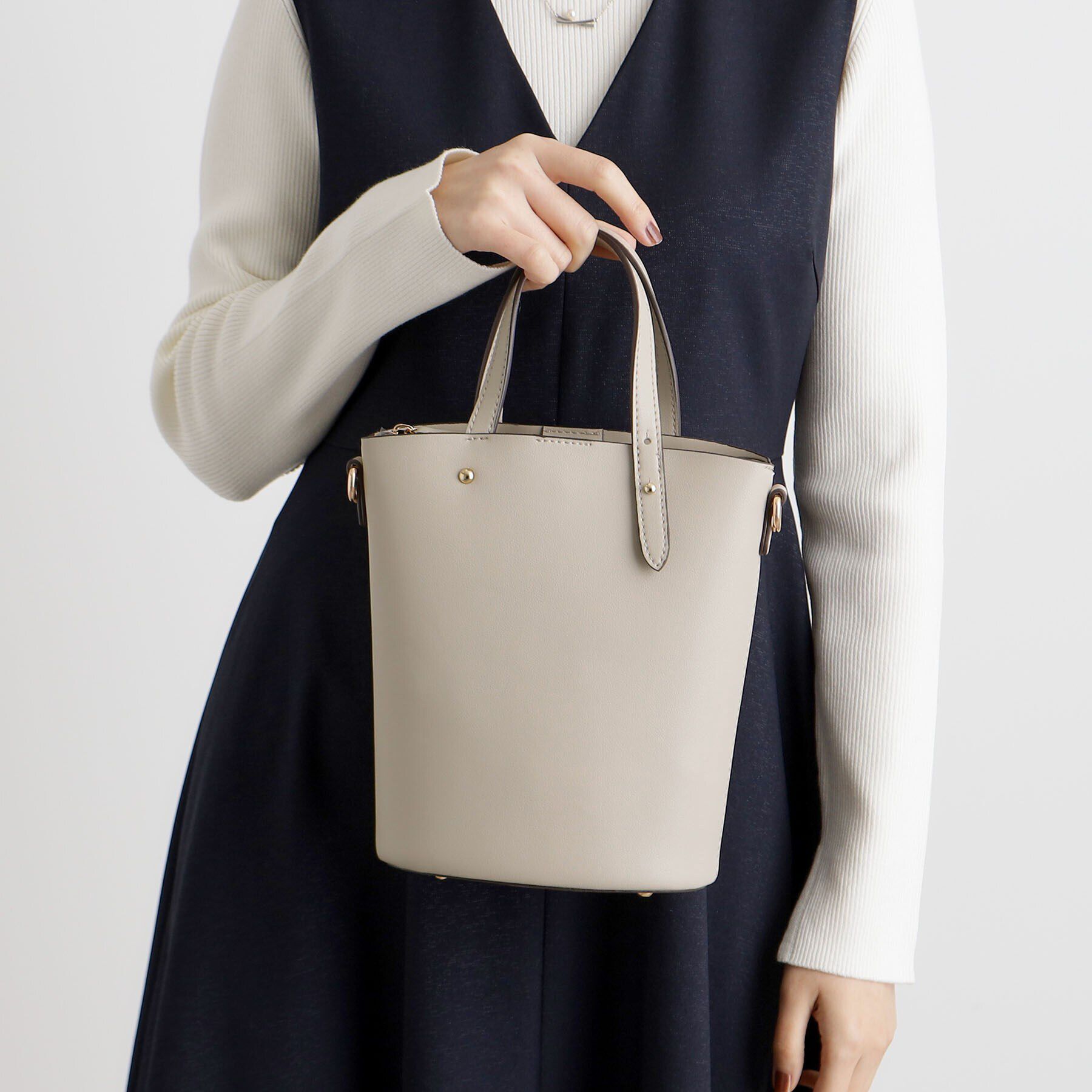 grove「アシメハンドルバケツ2WAYトート【入卒対応可】」|ショルダー・メッセンジャー|グレー(012)