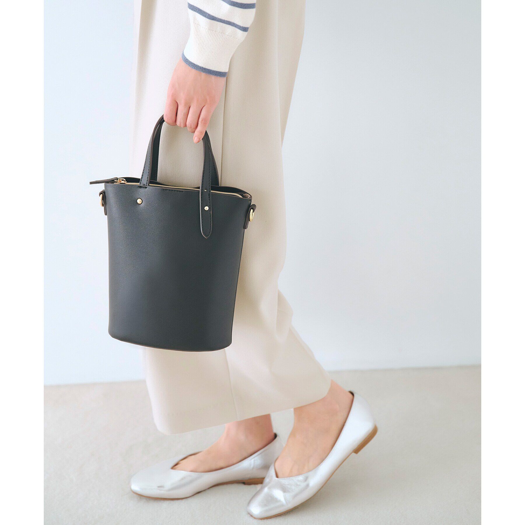 grove「アシメハンドルバケツ2WAYトート【入卒対応可】」|ショルダー・メッセンジャー|ブラック(019)