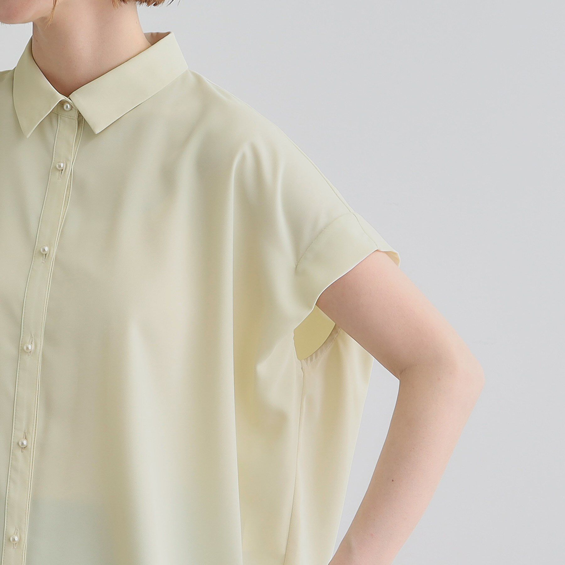 grove「【雑誌掲載】お手入れ楽ちんが嬉しい機能付き！大人のキレイとろみシャツ」|シャツ・ブラウス|