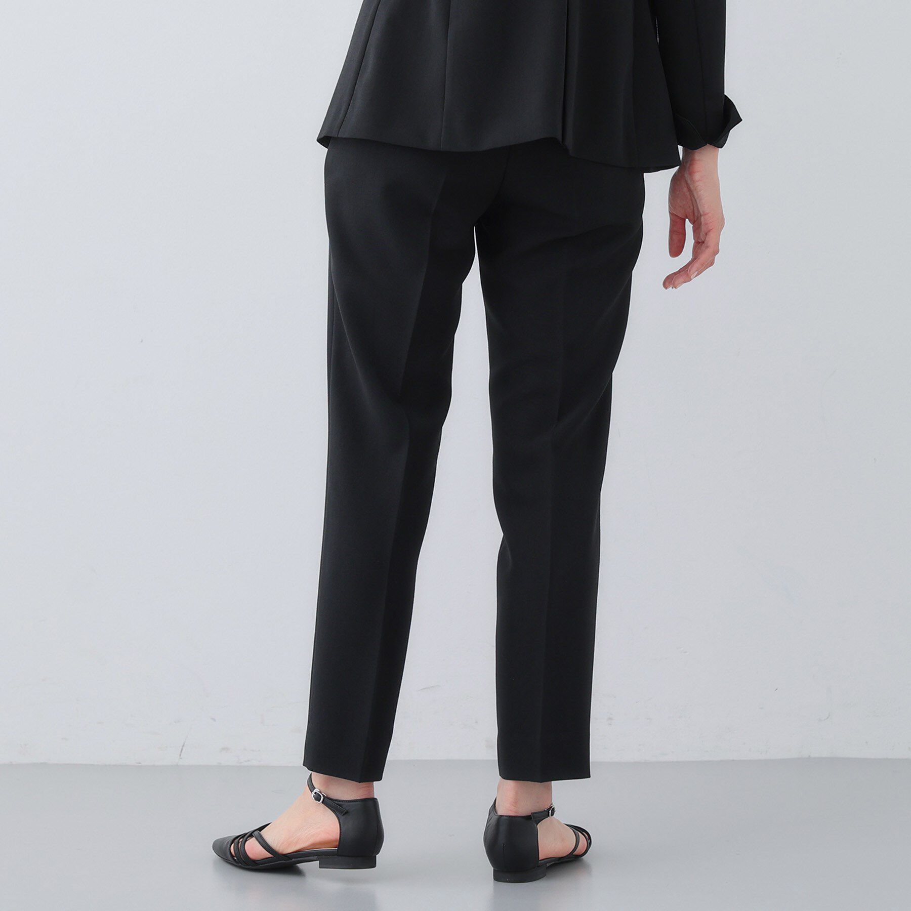 INDIVI「【定番スーツ／UVケア／洗える】ウール調タックテーパードパンツ」|スーツ|