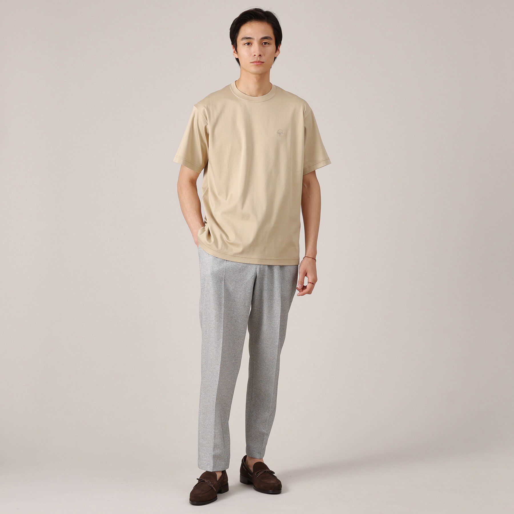 TAKEO KIKUCHI「ワンポイント カラー刺繍 Tシャツ」|Tシャツ・カットソー|