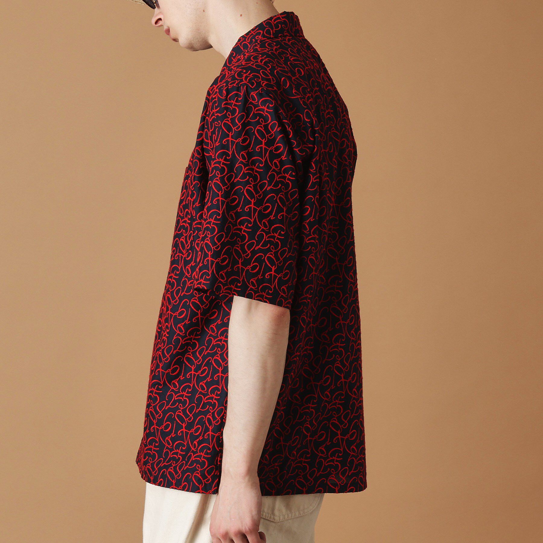 40CARATS&525「数字エンブロイダリー半袖シャツ」|シャツ・ブラウス|