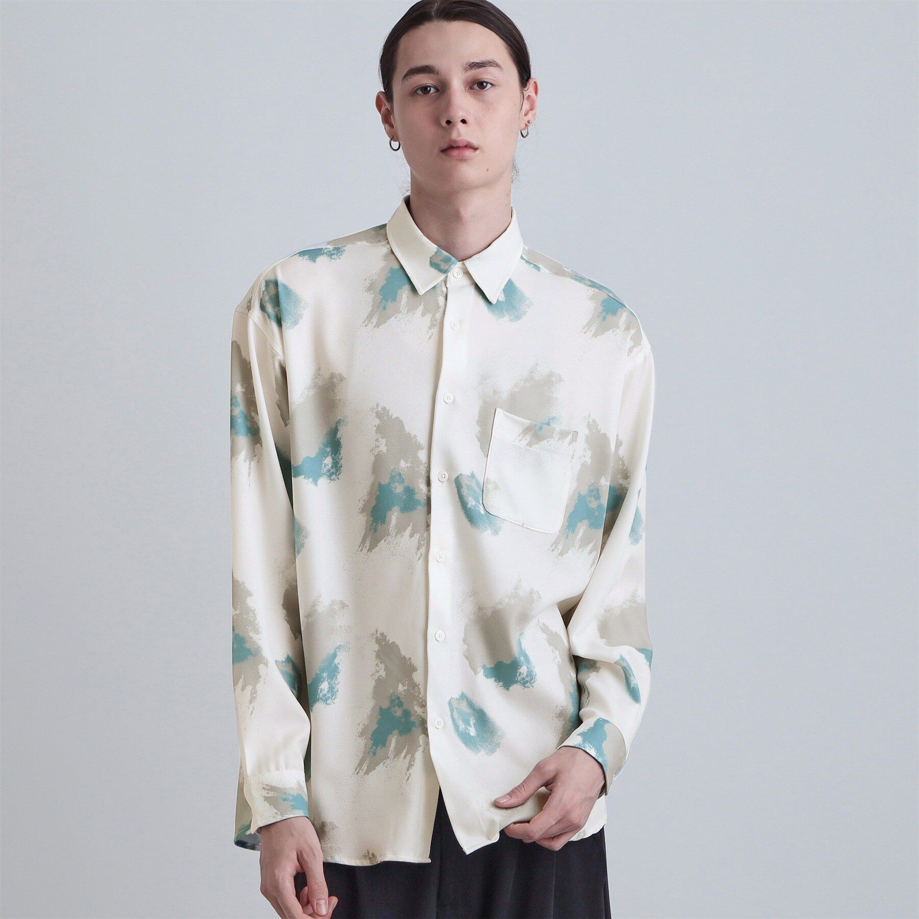 tk.TAKEO KIKUCHI「スモークブラープリントシャツ」|シャツ・ブラウス|