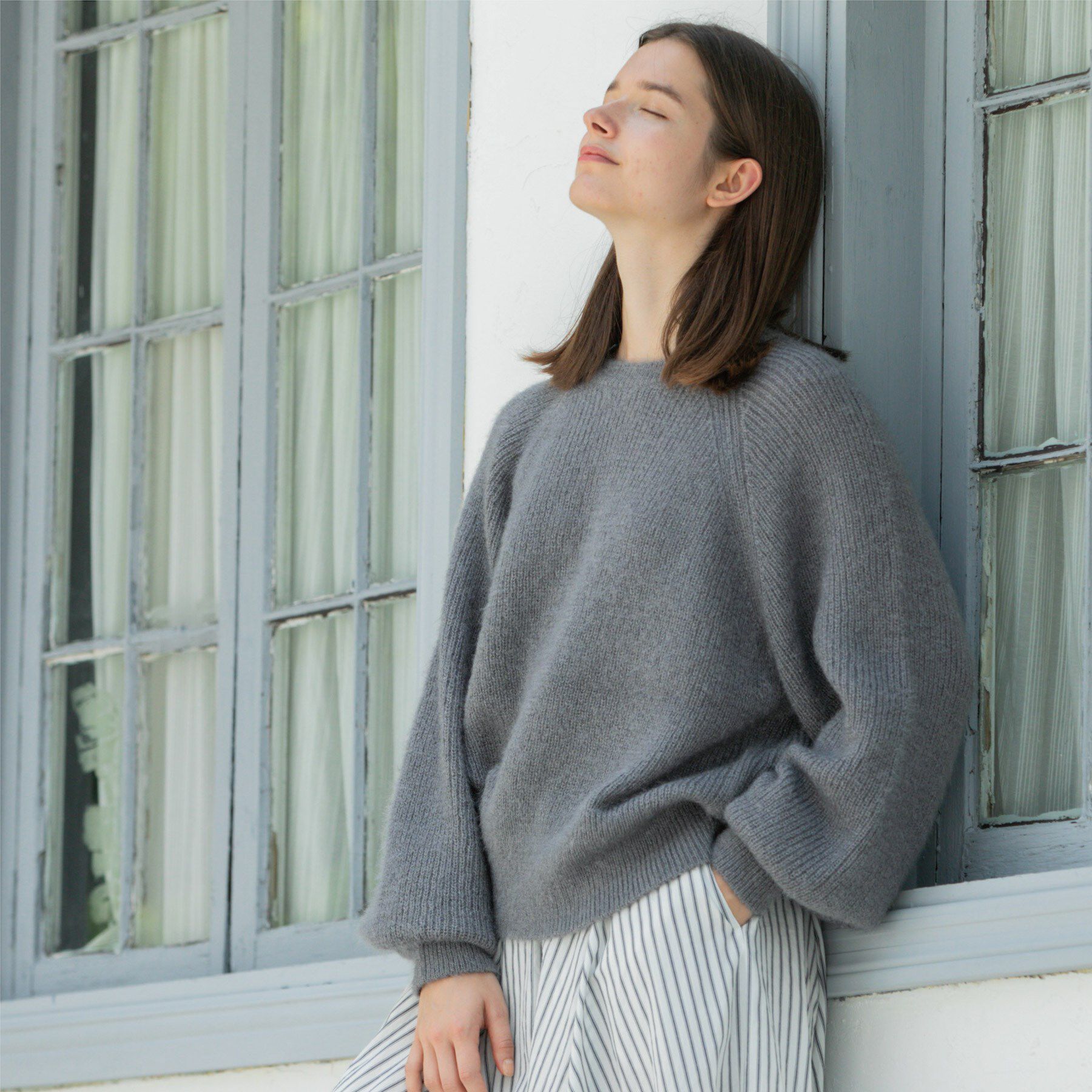 OPAQUE.CLIP「クリアシャギークルーネックニット【洗える】」|ニット・セーター|グレー(012)