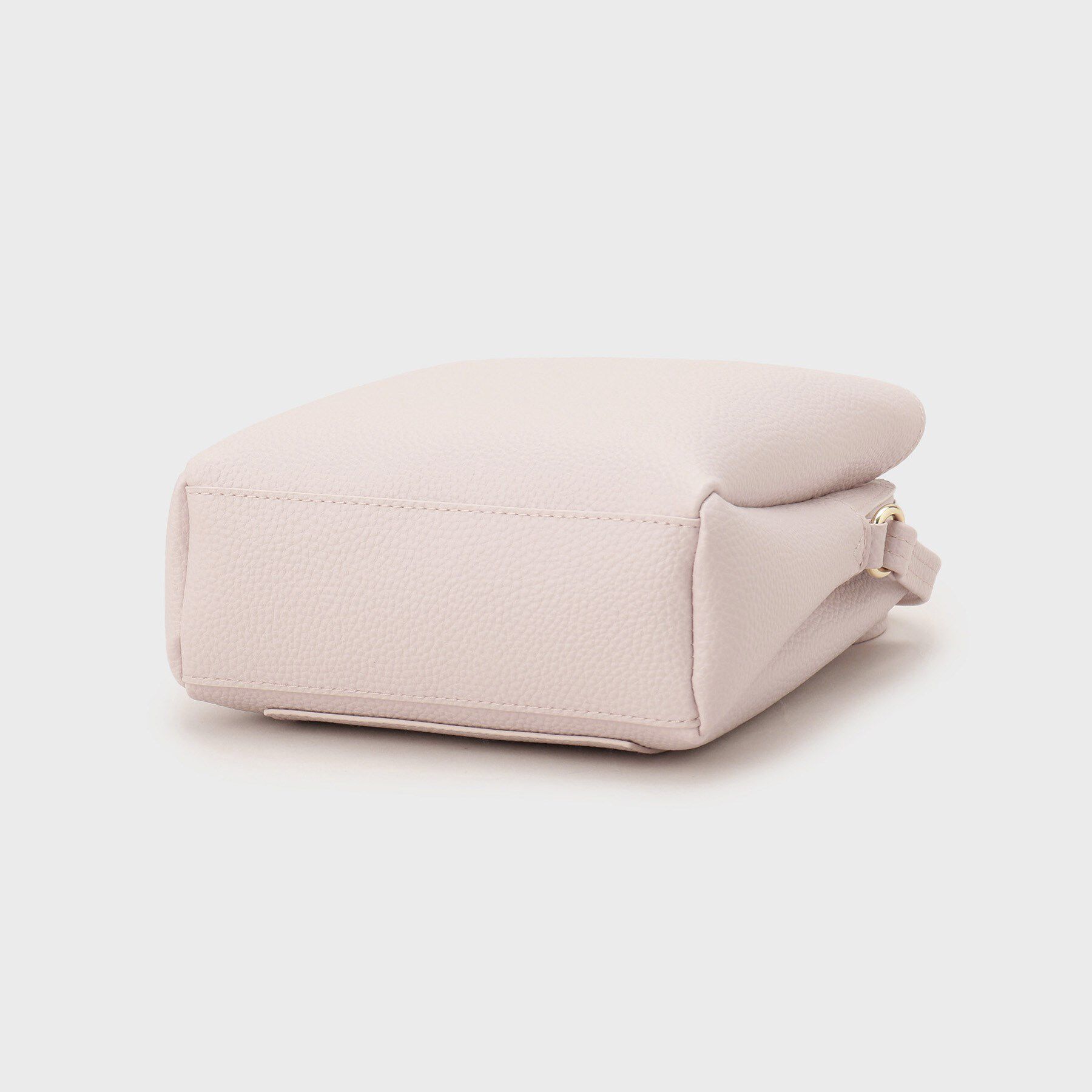 OPAQUE.CLIP「シュリンク合皮3層ミニショルダーバッグ【軽量／長さ調整可能】」|ショルダー・メッセンジャー|