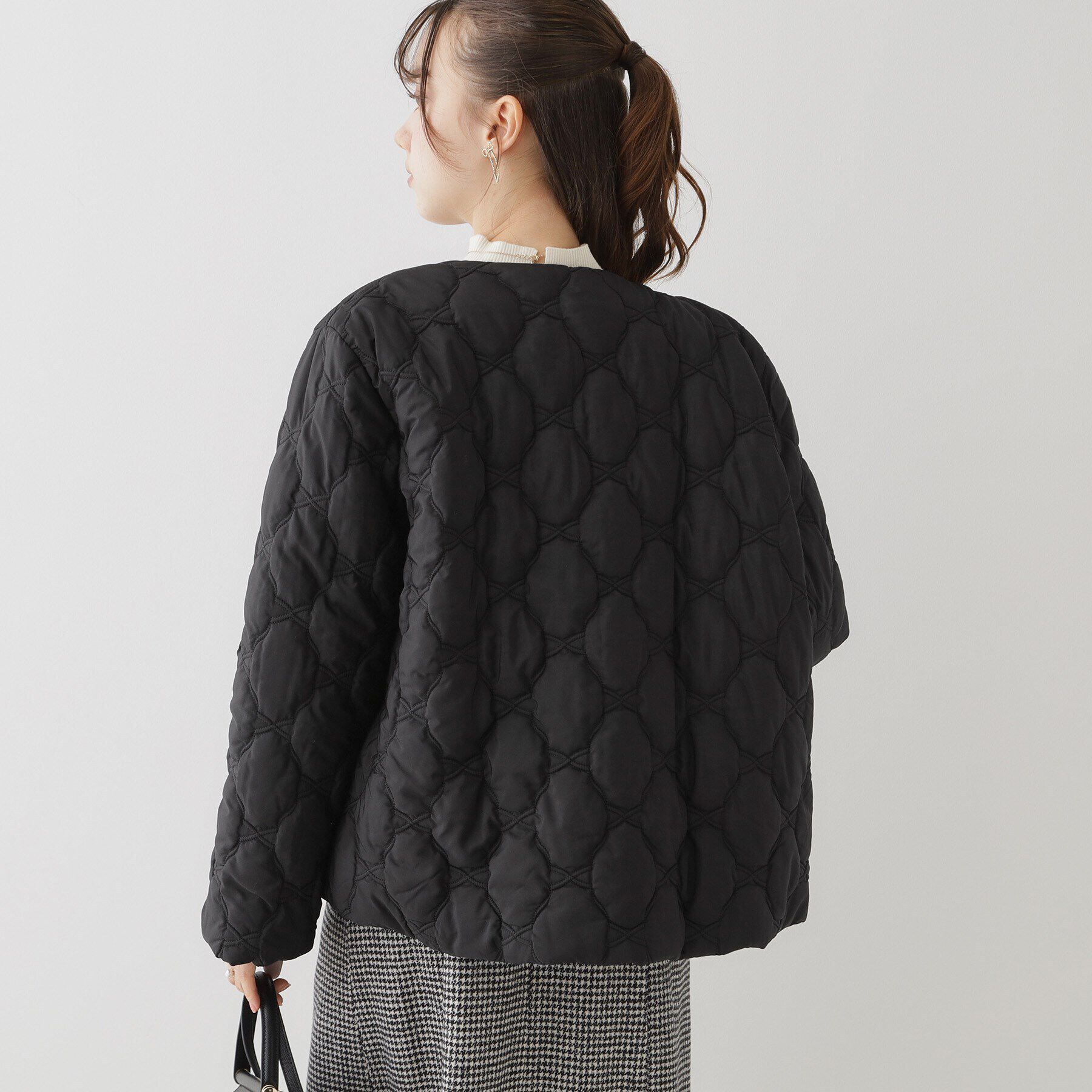 Couture broach「【吸湿発熱性・保温性を兼ね備えた上品キルトジャケット】リボンキルトジャケット」|ダウン|