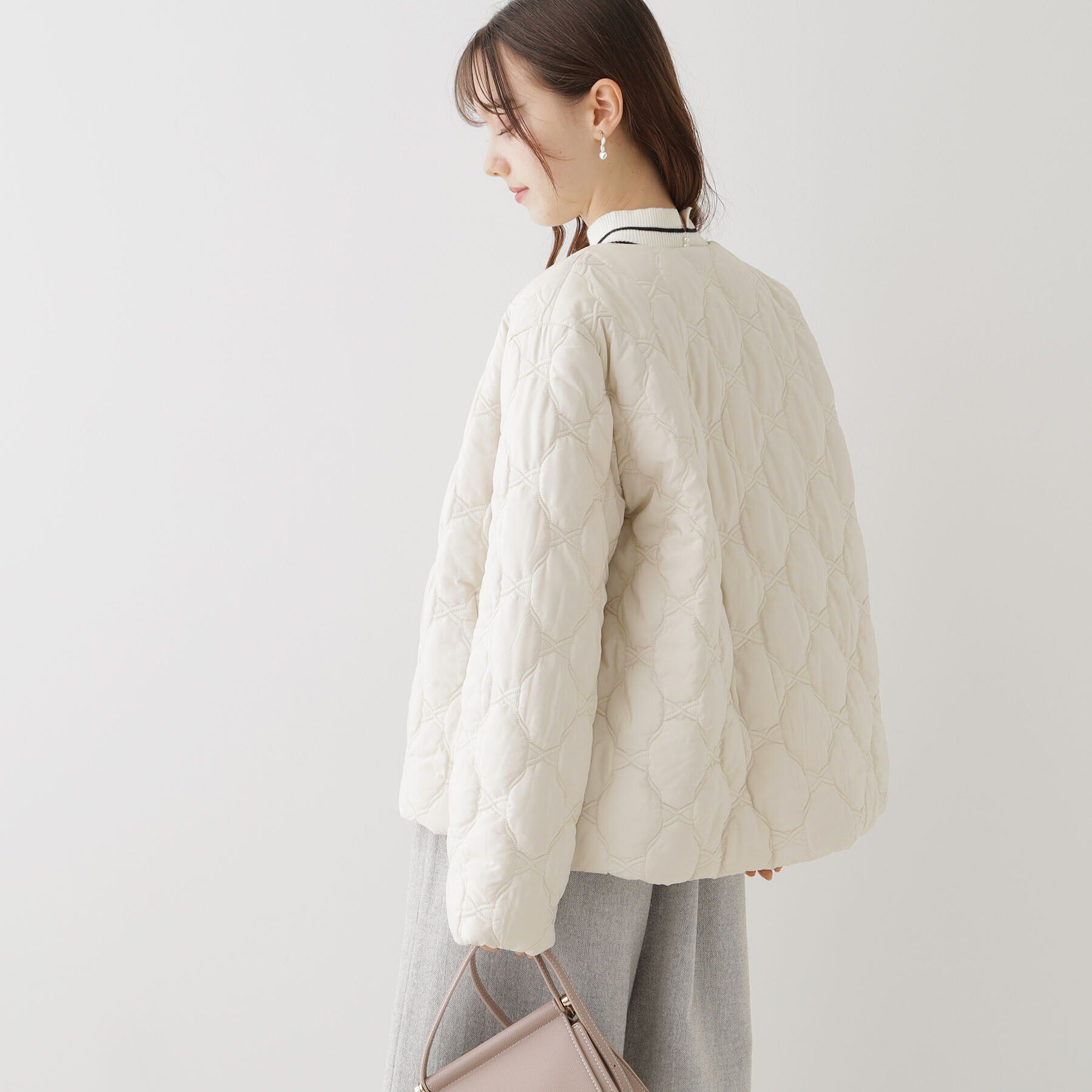 Couture broach「【吸湿発熱性・保温性を兼ね備えた上品キルトジャケット】リボンキルトジャケット」|ダウン|