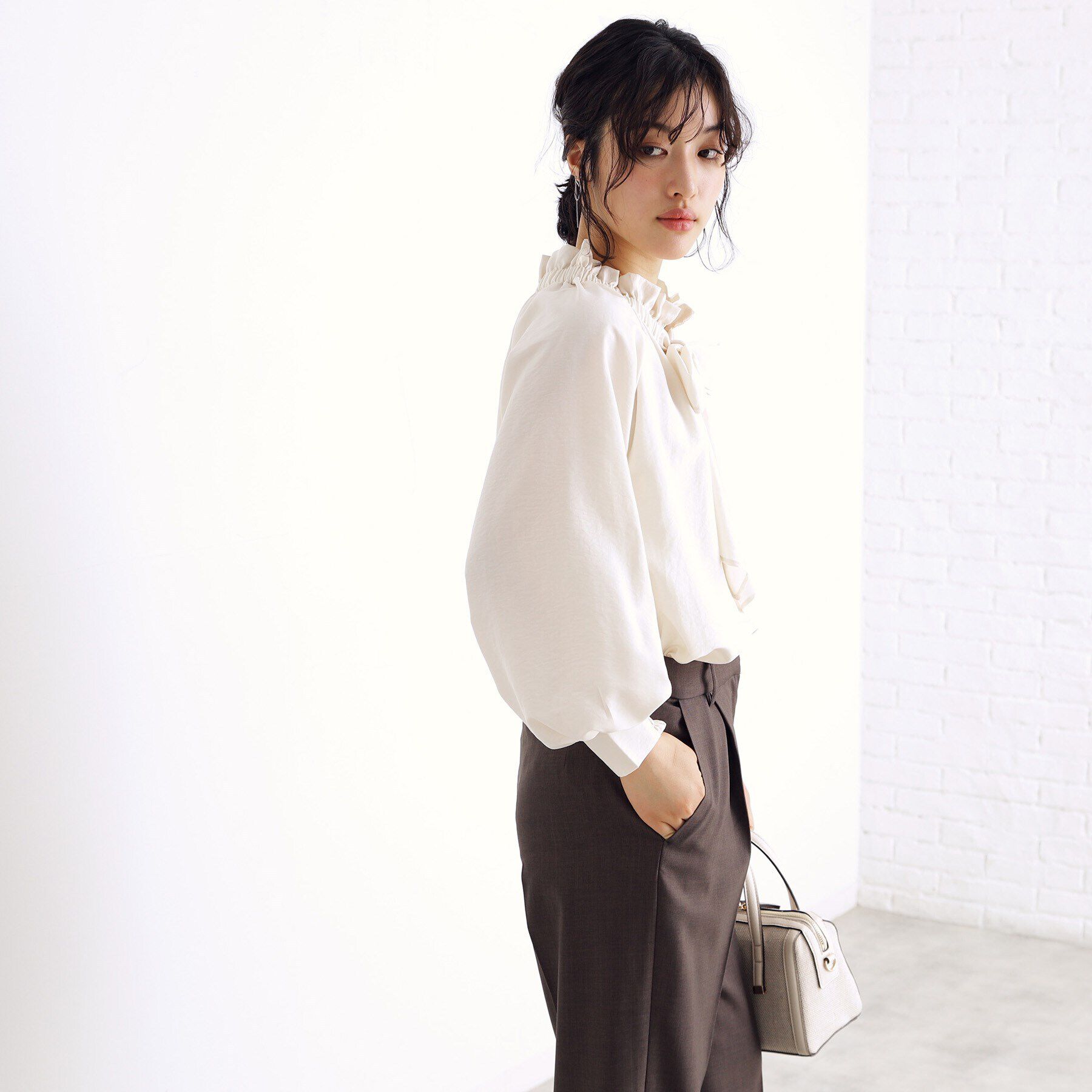 THE SHOP TK「【セレモニー/通勤/新生活】リボンボウタイブラウス/洗える」|シャツ・ブラウス|