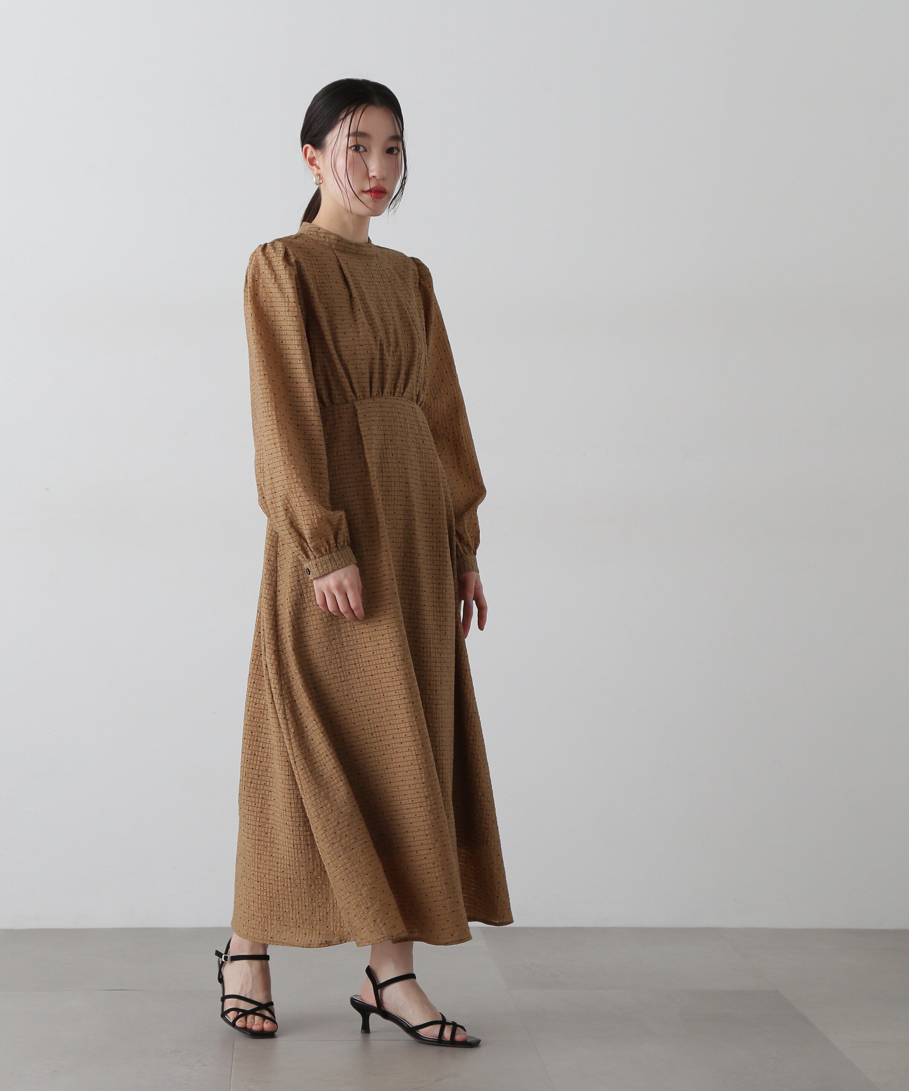  「透かしドットボリュームスリーブワンピース」|ワンピース|