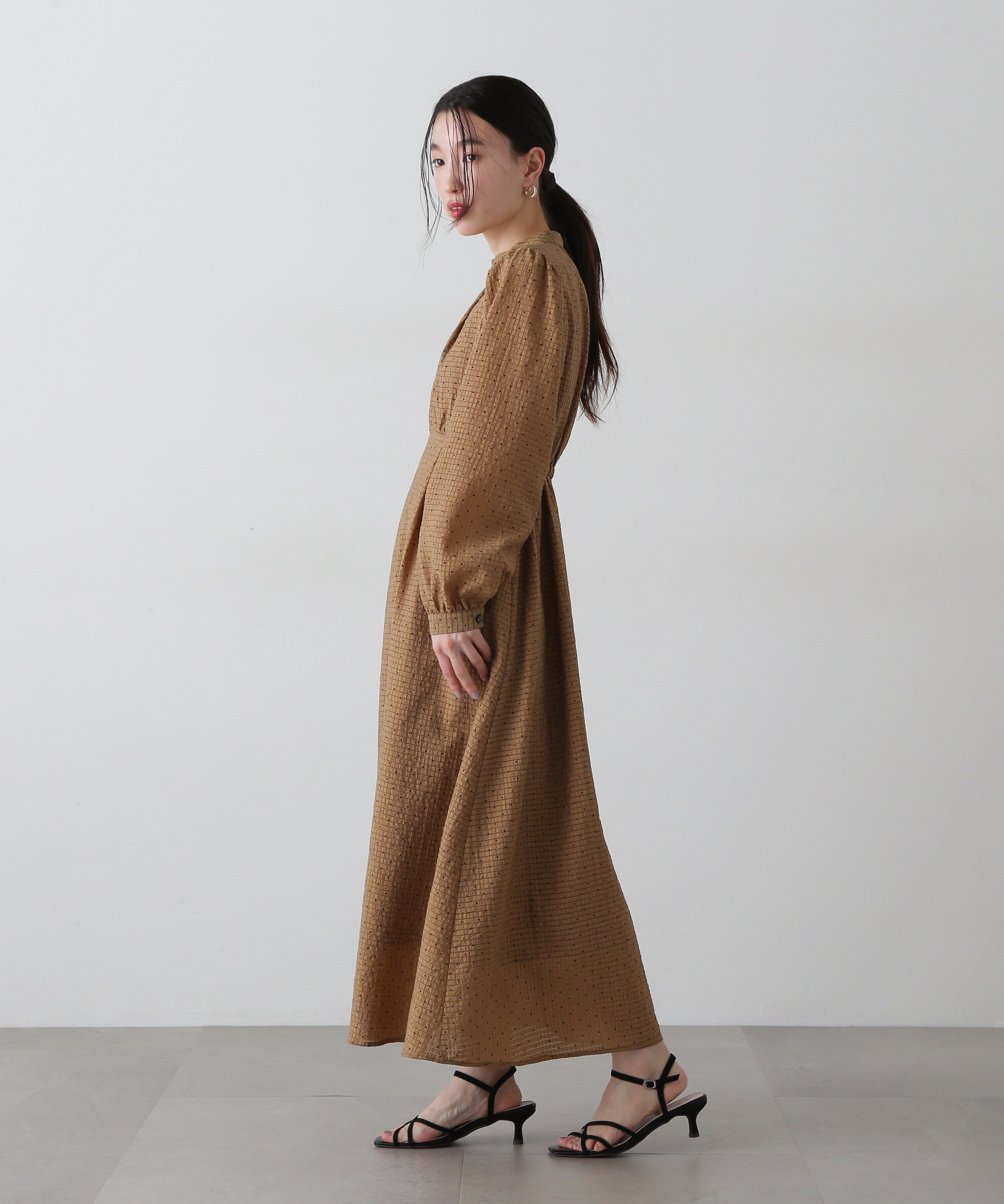  「透かしドットボリュームスリーブワンピース」|ワンピース|