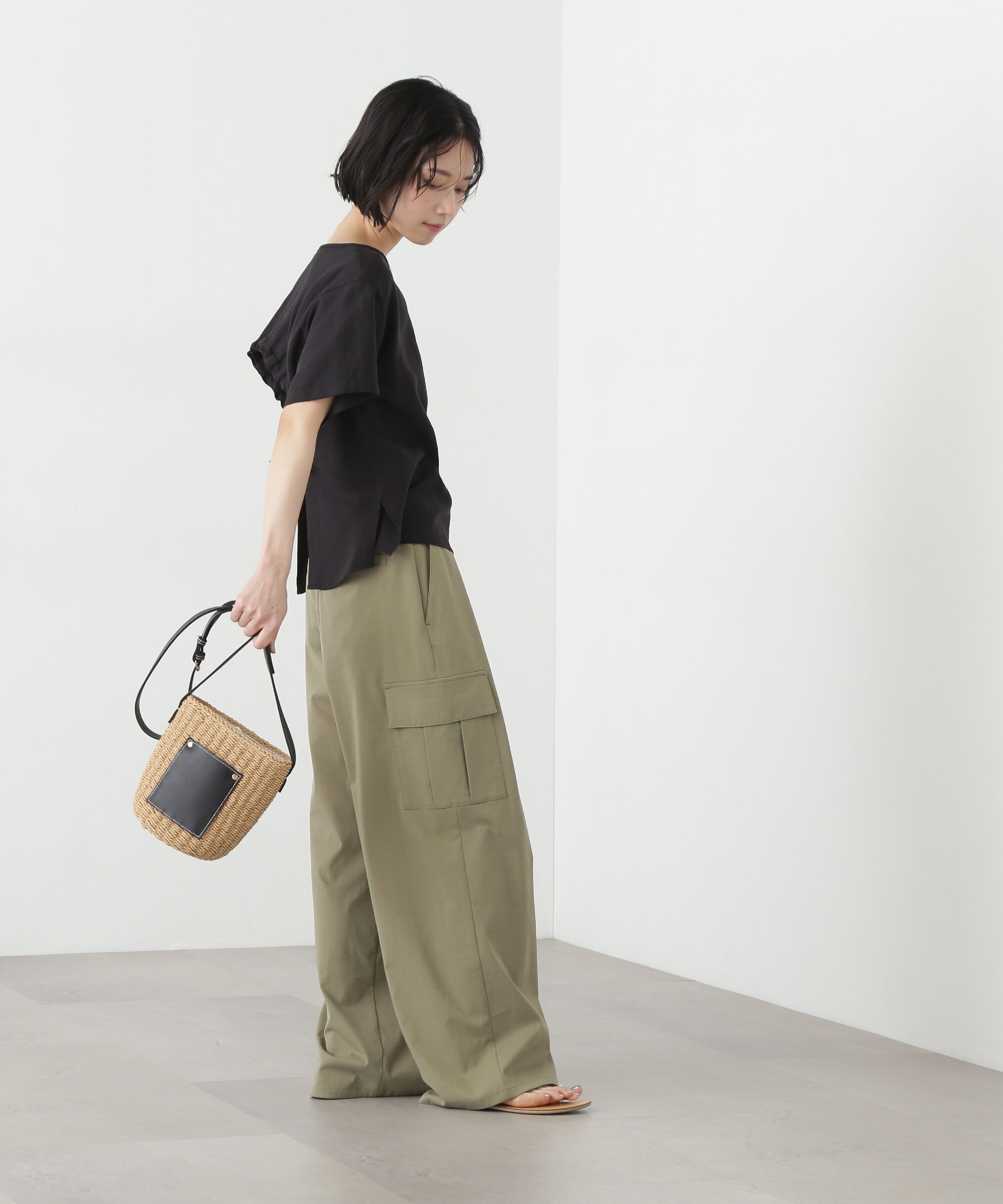  「バックオープンTブラウス」|シャツ・ブラウス|