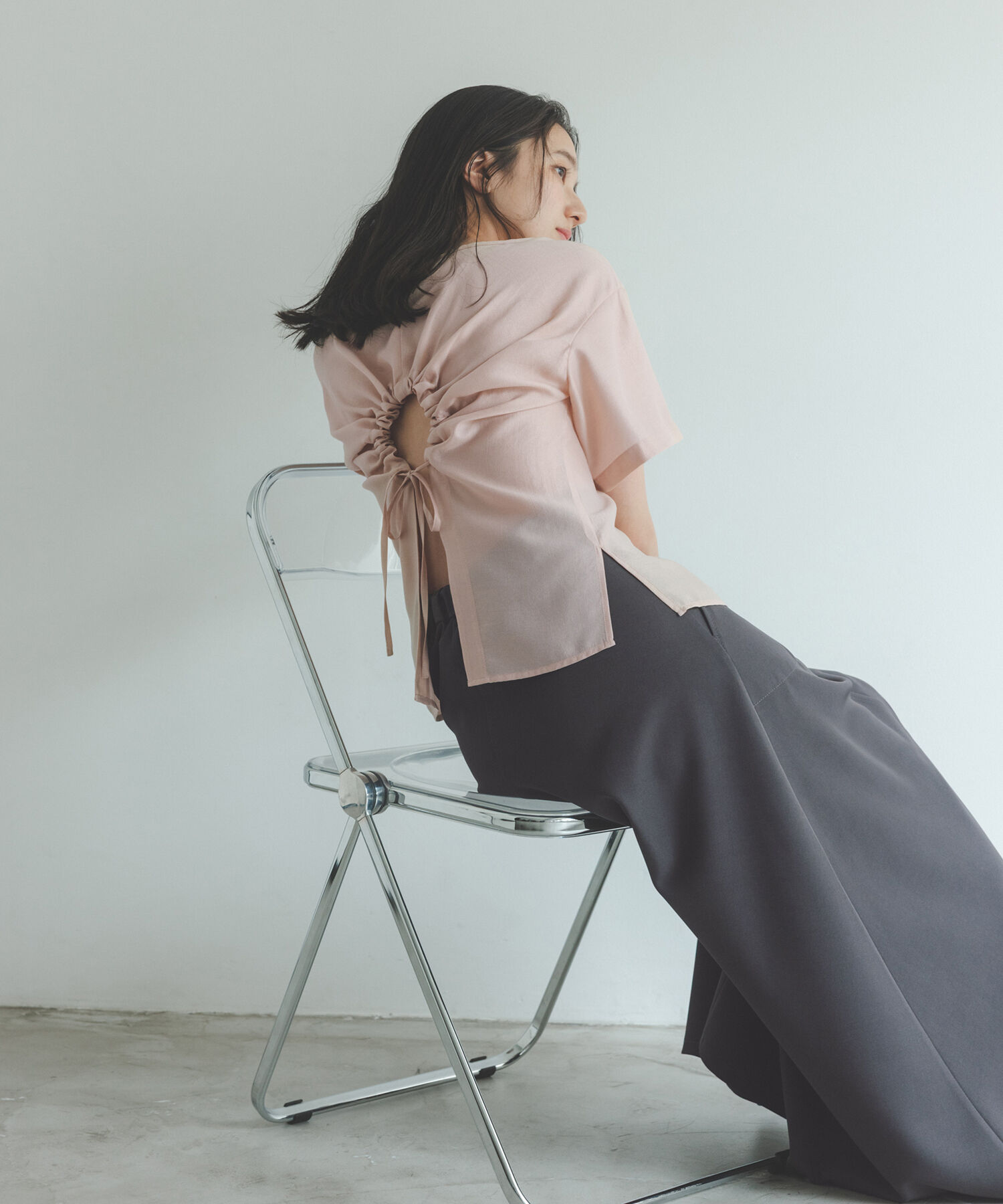  「バックオープンTブラウス」|シャツ・ブラウス|