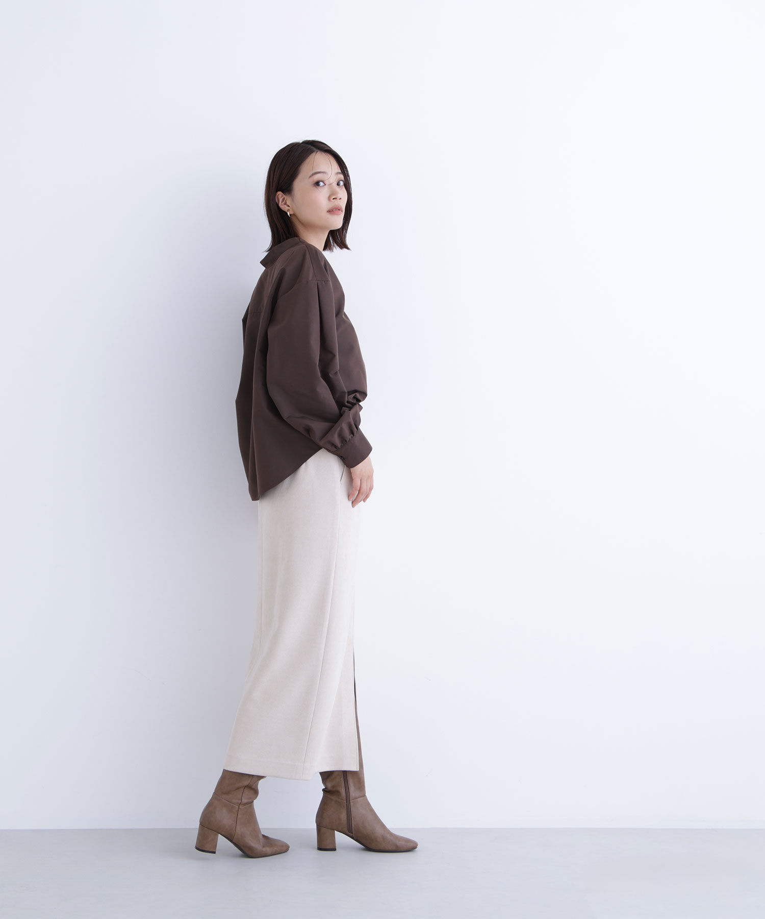  「Vネックフォルムブラウス」|シャツ・ブラウス|