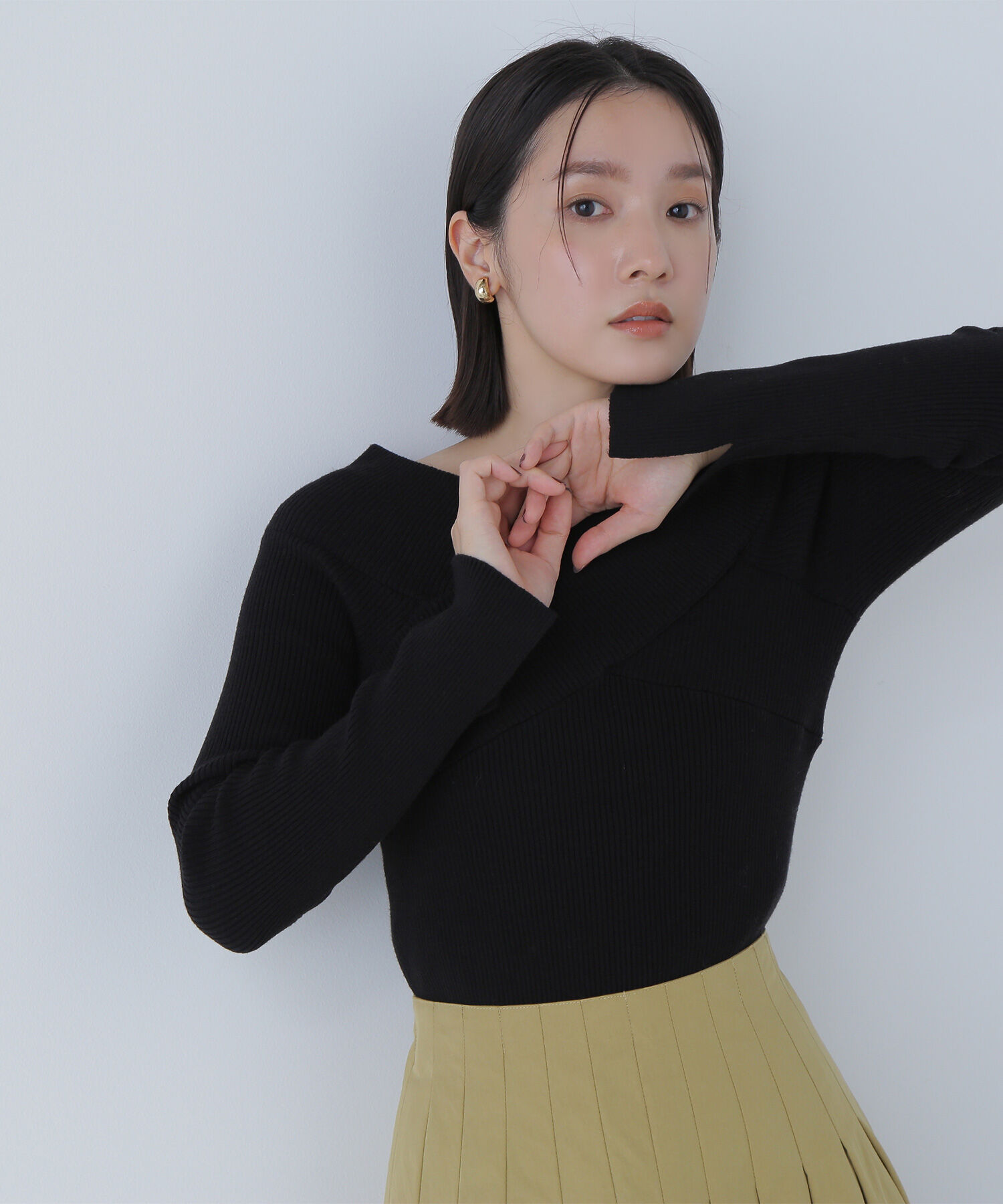  「クロスネックリブニット」|ニット・セーター|ブラック