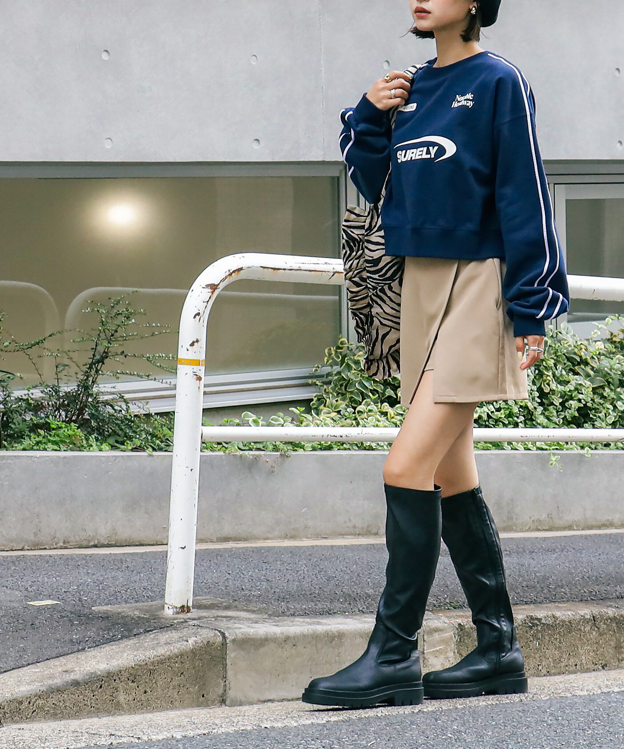  「フロントスリットAラインミニスカートパンツ」|その他|