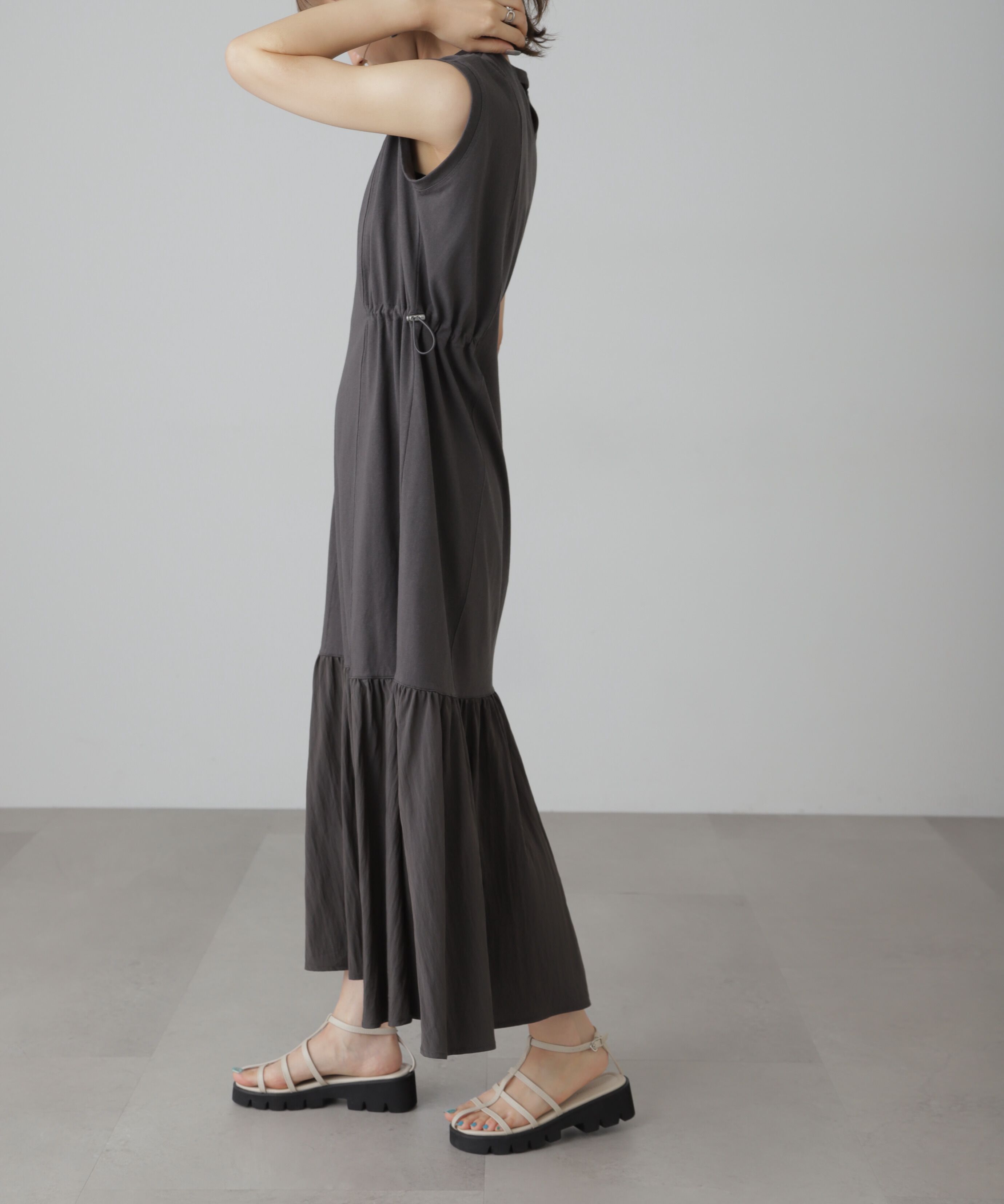  「布帛ドッキングフレンチスリーブカットワンピース」|ワンピース|