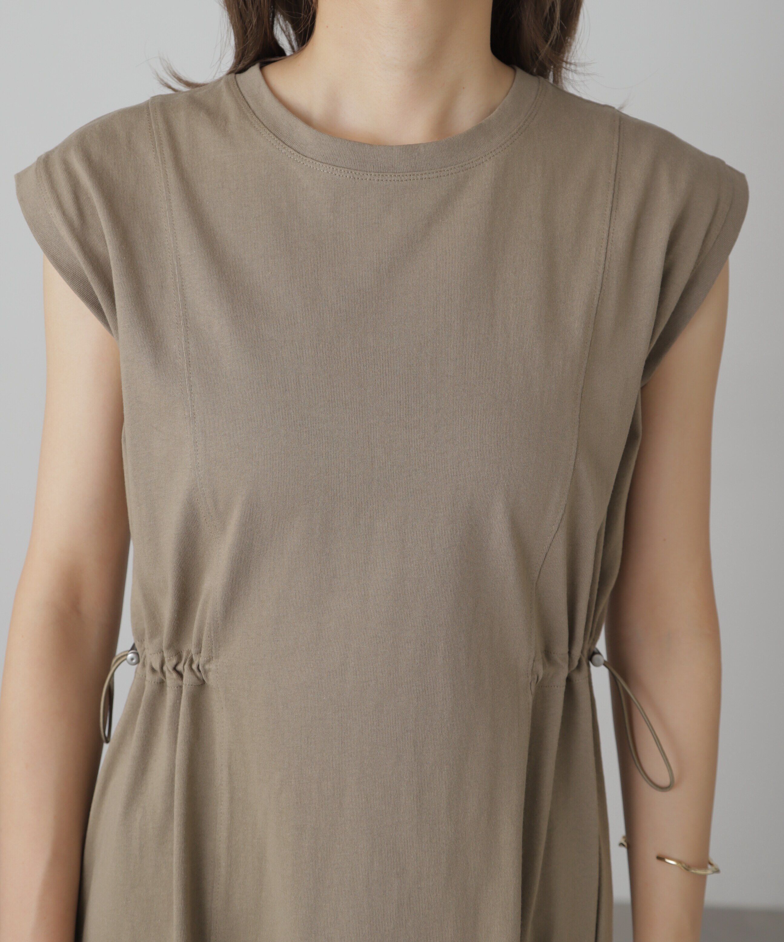  「布帛ドッキングフレンチスリーブカットワンピース」|ワンピース|