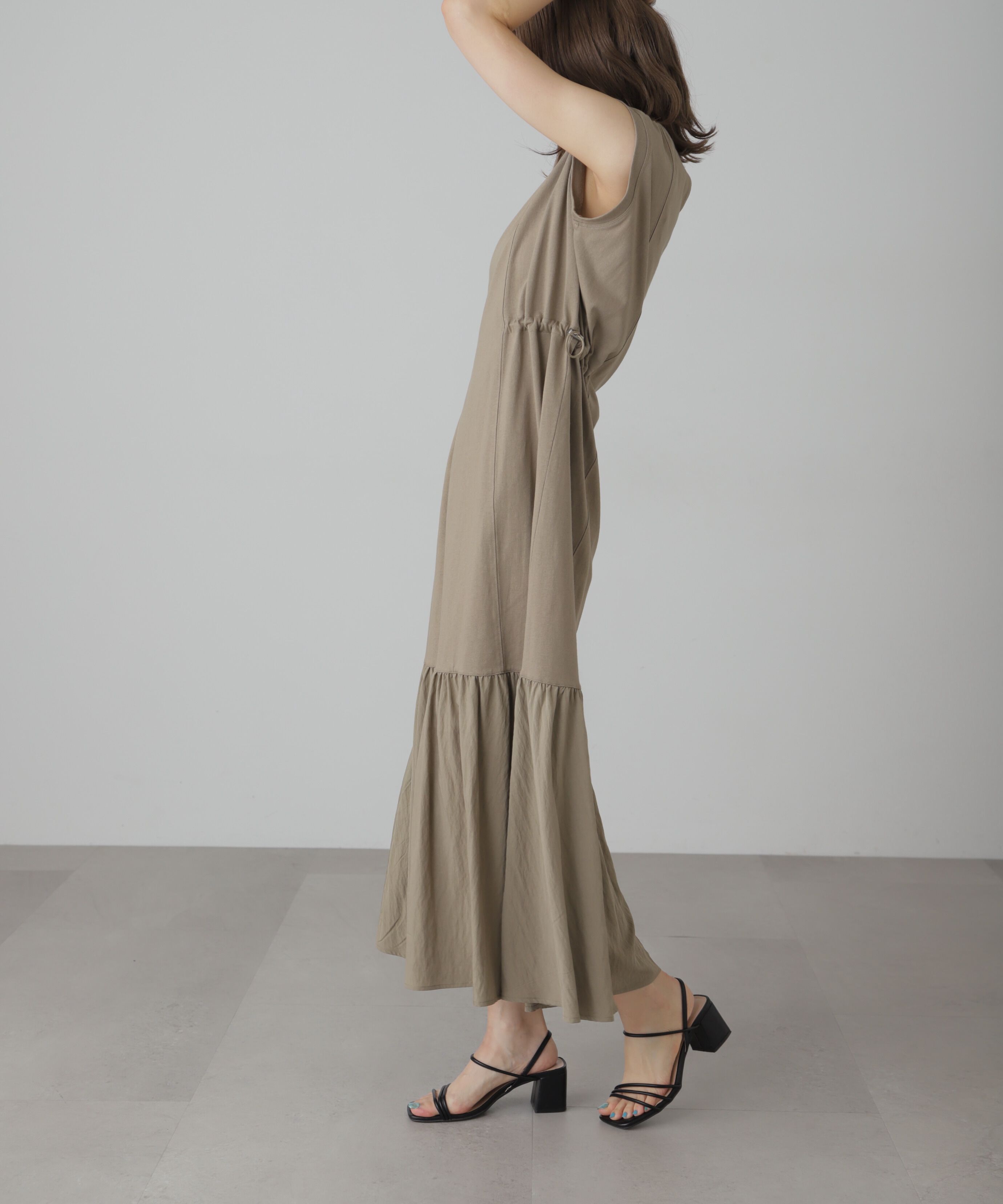  「布帛ドッキングフレンチスリーブカットワンピース」|ワンピース|