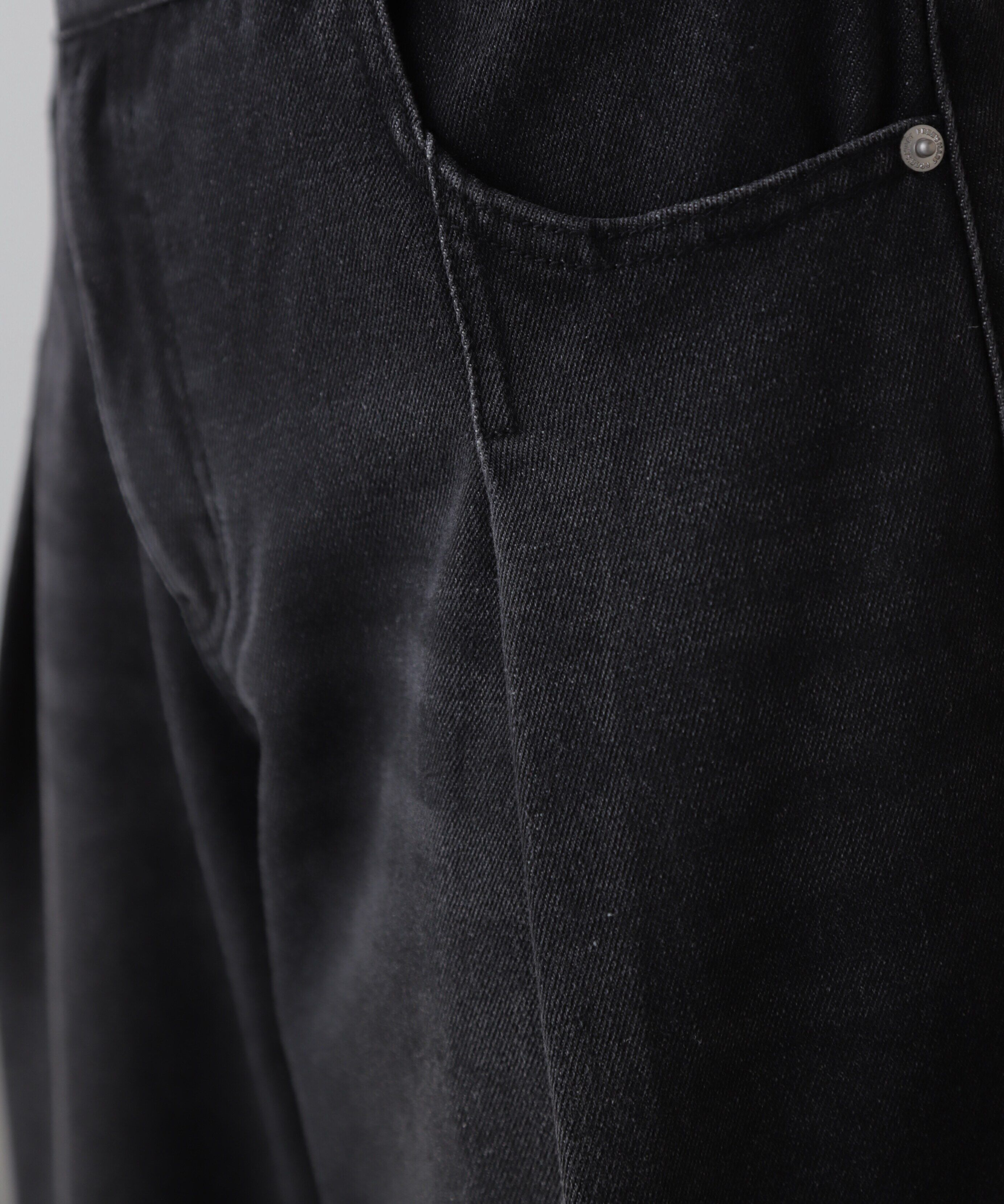  「アシメベルトタックワイドデニムパンツ」|その他|