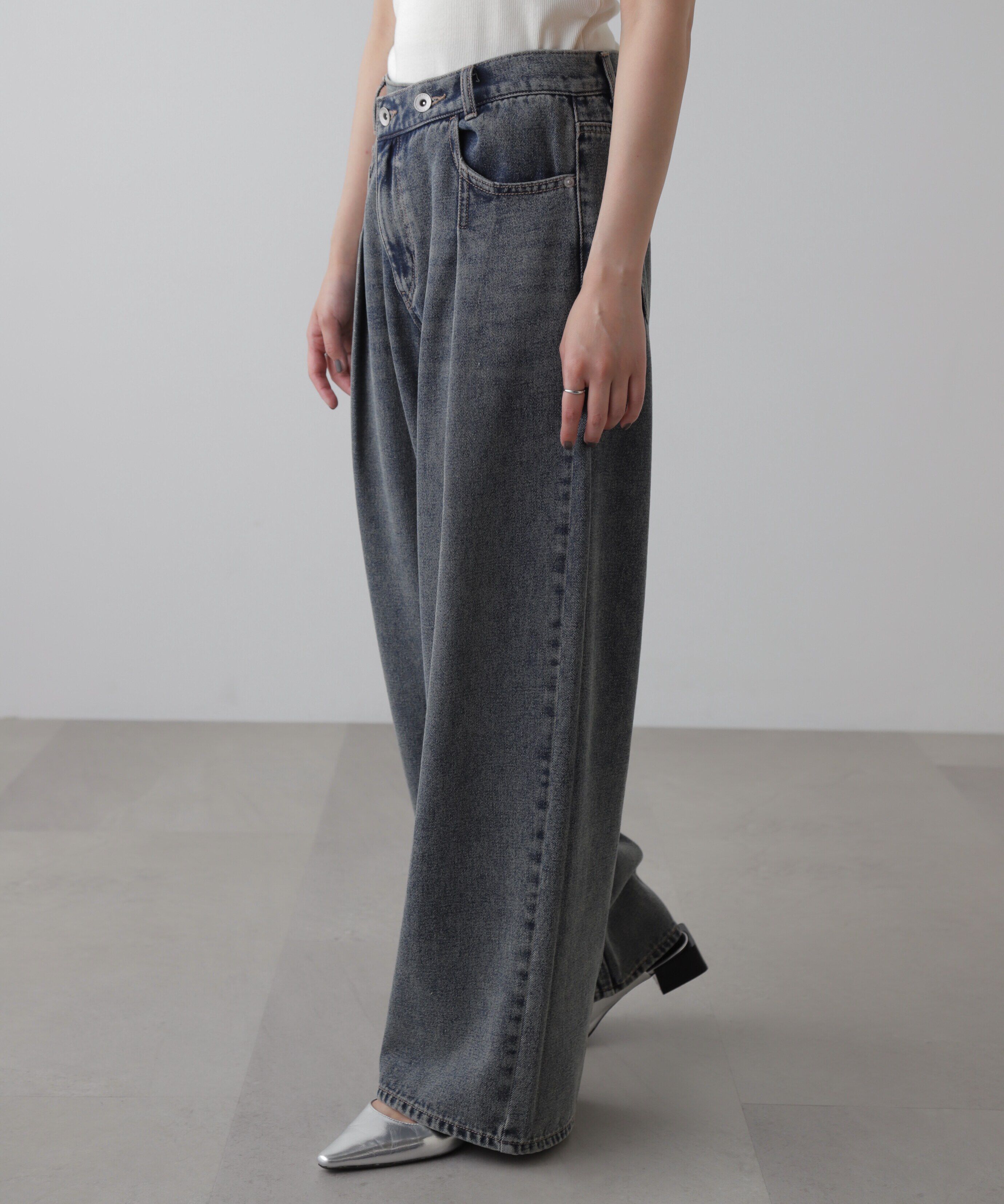  「アシメベルトタックワイドデニムパンツ」|その他|
