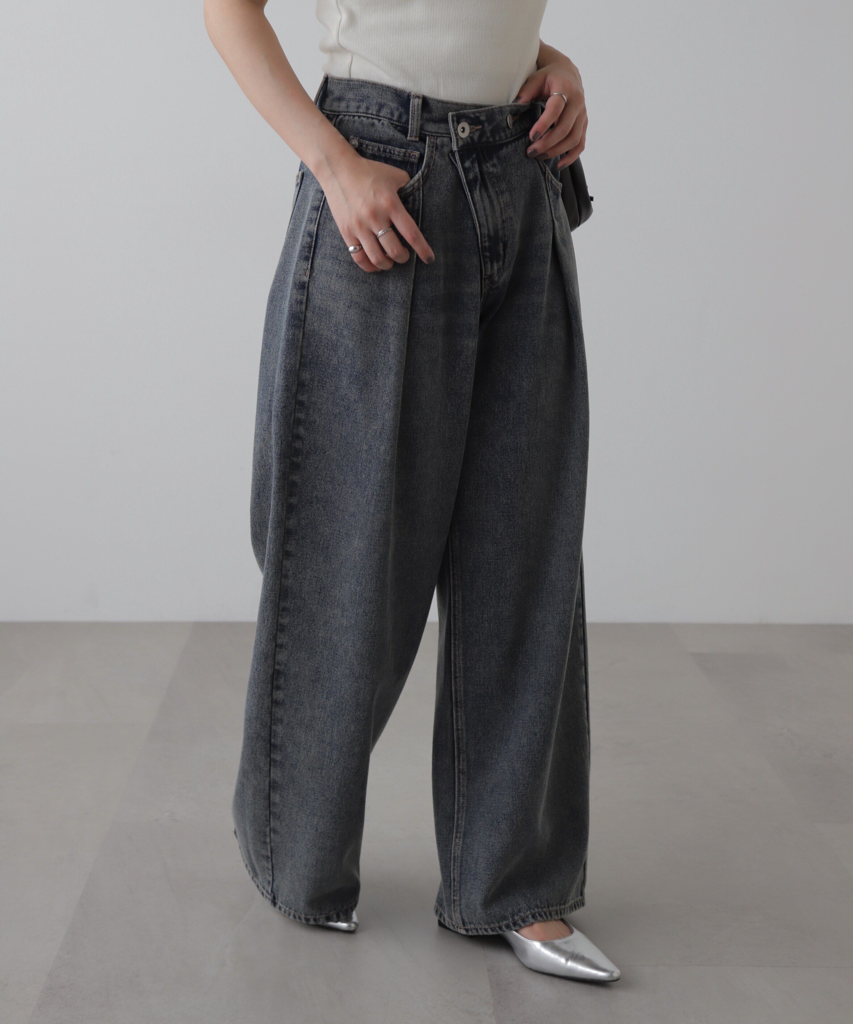  「アシメベルトタックワイドデニムパンツ」|その他|