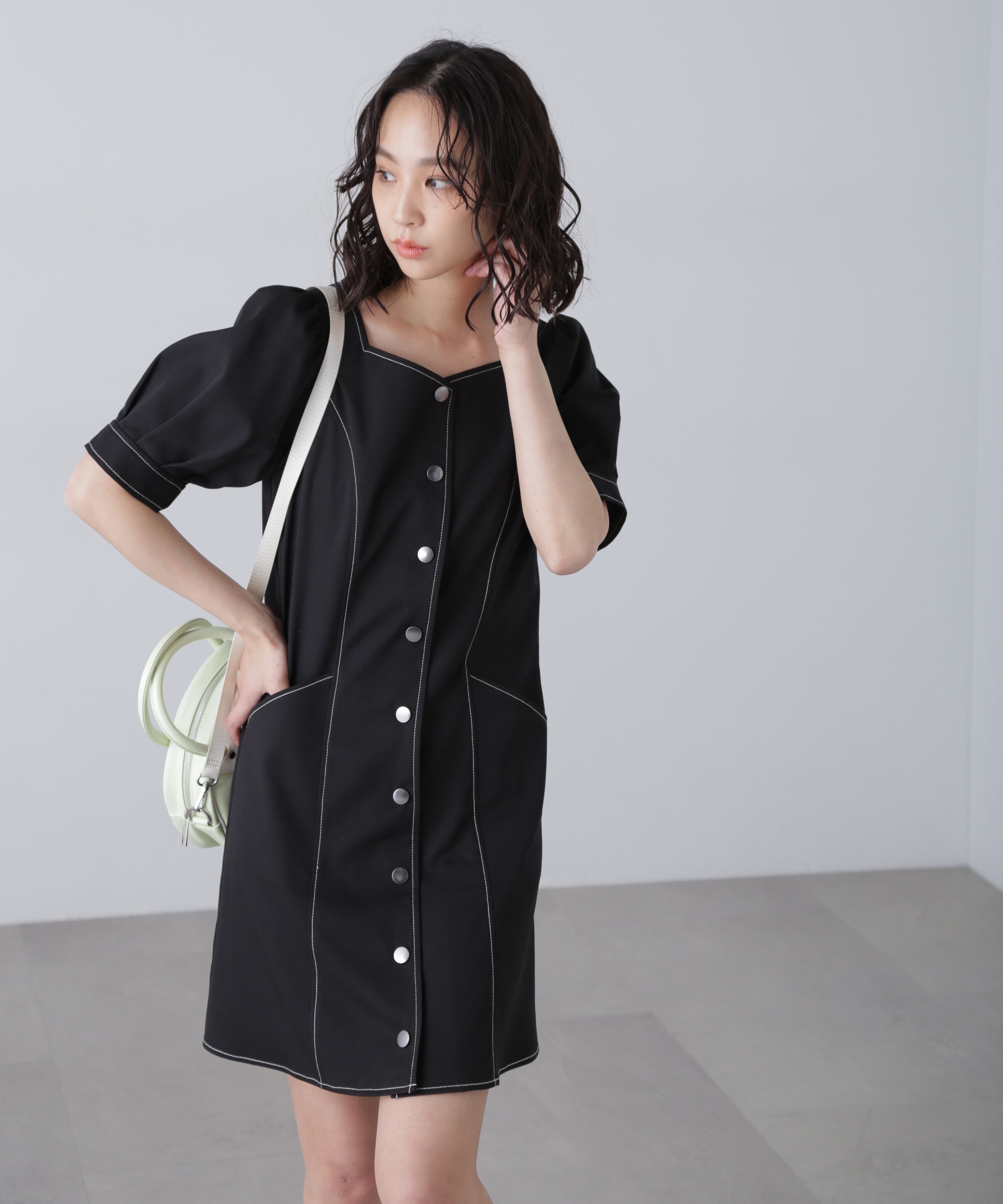  「配色ステッチ前開きミニワンピース」|ワンピース|