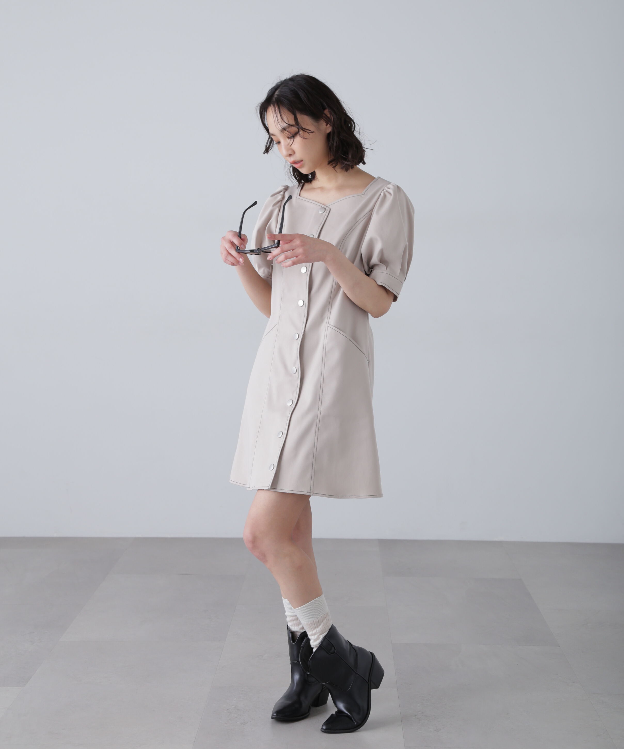  「配色ステッチ前開きミニワンピース」|ワンピース|