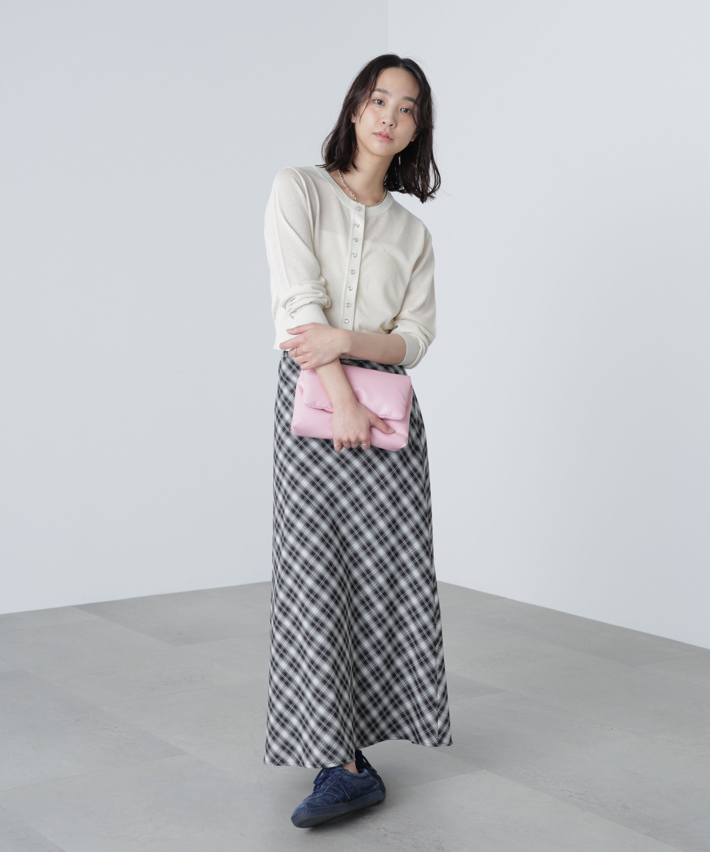  「ドットボタンクルーネックカーディガン」|ニット・セーター|