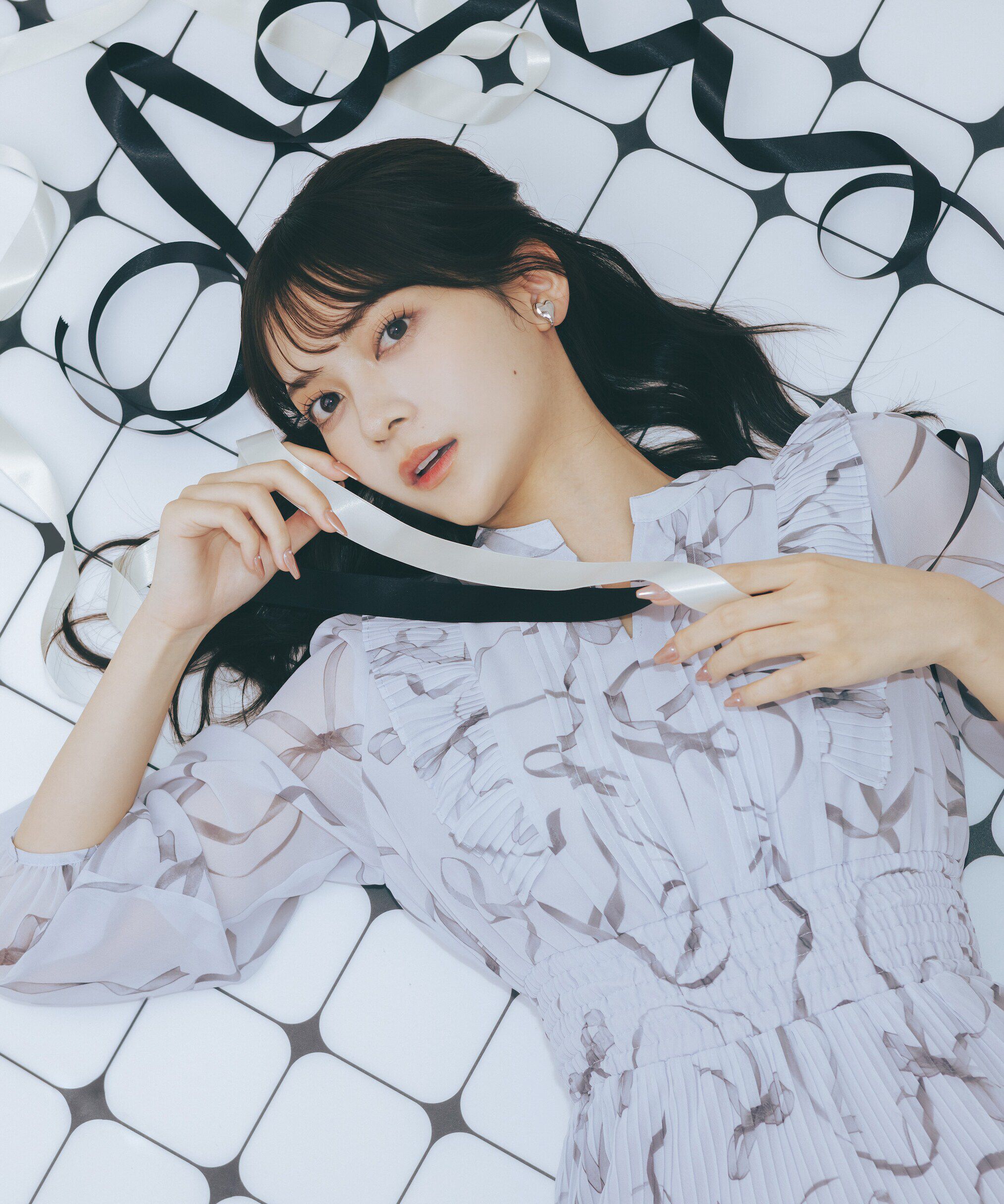  「◆＜リボンシリーズ＞リボンプリントプリーツワンピース」|ワンピース|グレー