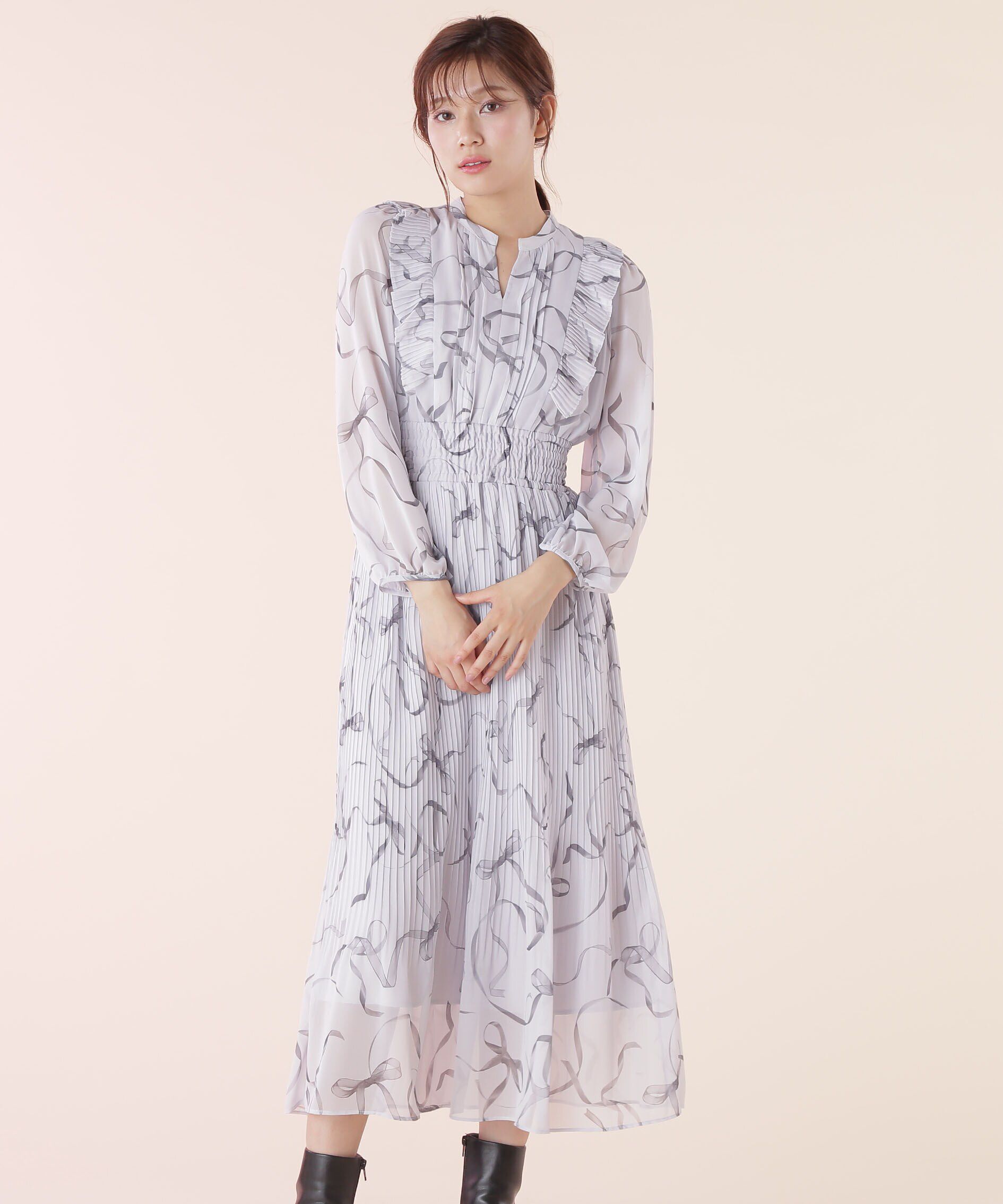  「◆＜リボンシリーズ＞リボンプリントプリーツワンピース」|ワンピース|