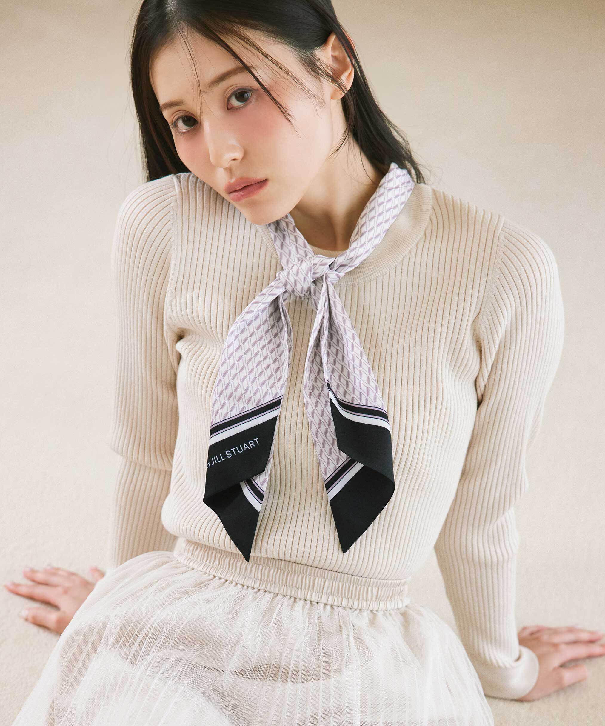  「幾何チェック柄スカーフ付きリブニット」|ニット・セーター|エクリュ1