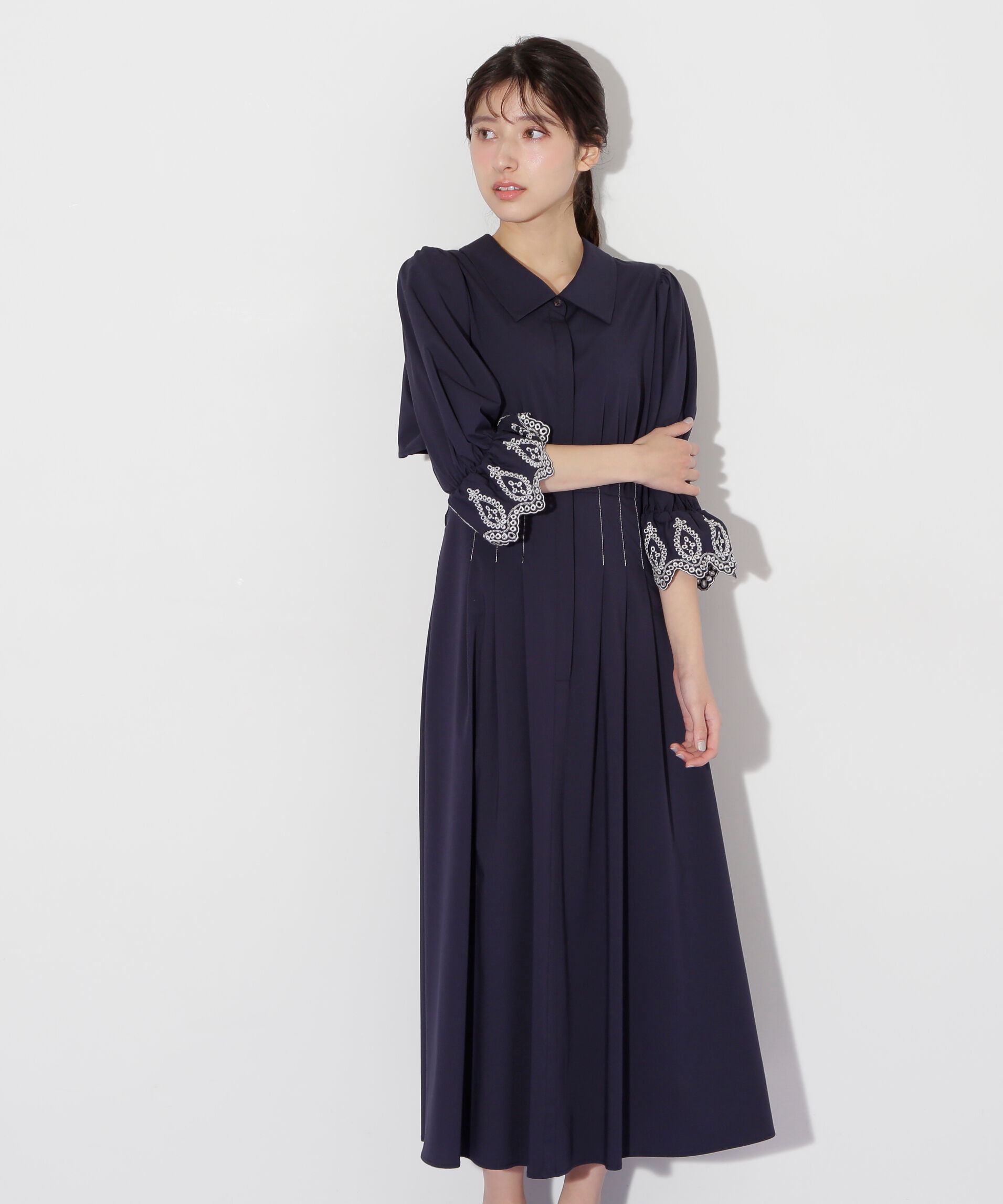  「カットワークスリーブシャツワンピース」|ワンピース|